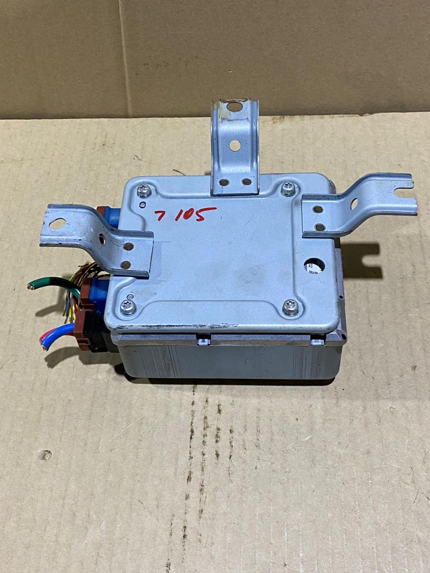 https://gcs.partsauto.market/rn-stockpro.appspot.com/thmbs/userImages/a486c87f8955b6e25f9185efee619899/part/78eb6318-2817-4801-a0d9-8d98975a19bd_1749547548924.jpg