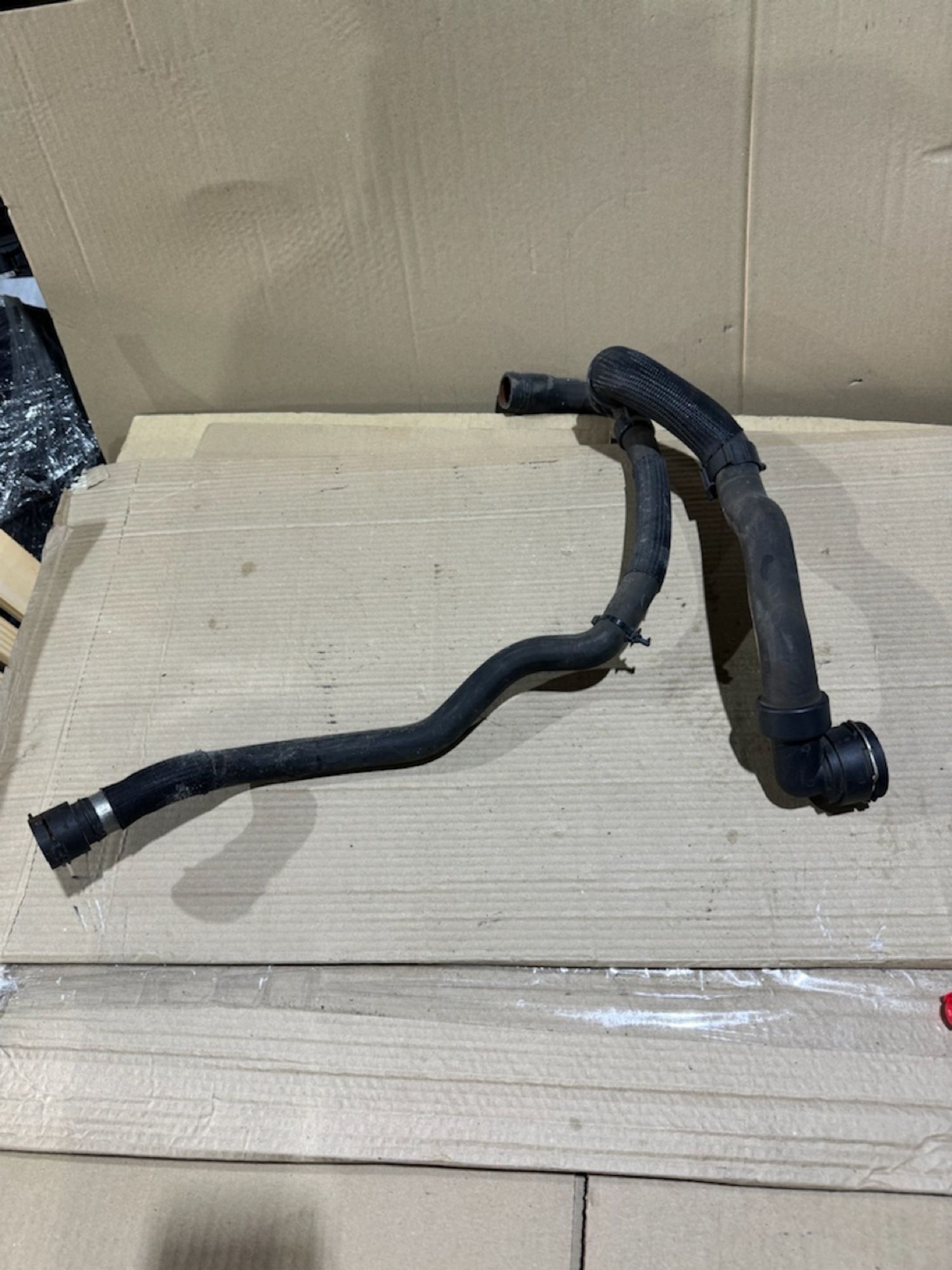 https://gcs.partsauto.market/rn-stockpro.appspot.com/thmbs/userImages/a486c87f8955b6e25f9185efee619899/part/83b2a29e-8135-456c-8e5e-a4e9a63e0598_1746732611671.jpg