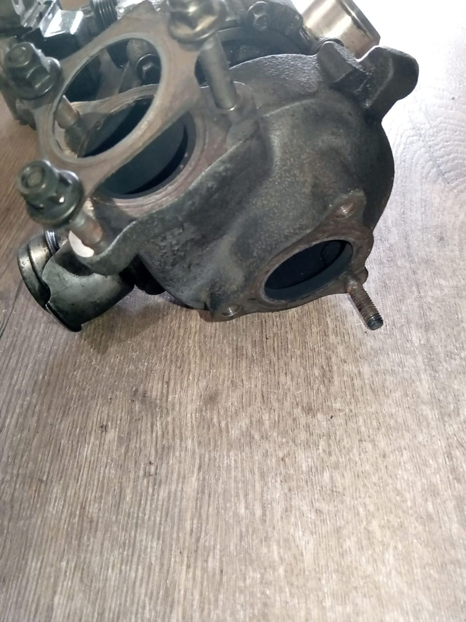 https://gcs.partsauto.market/rn-stockpro.appspot.com/thmbs/userImages/a486c87f8955b6e25f9185efee619899/part/872a258e-5d66-44e3-9f6f-98eef14a7782_1747981609127.jpg