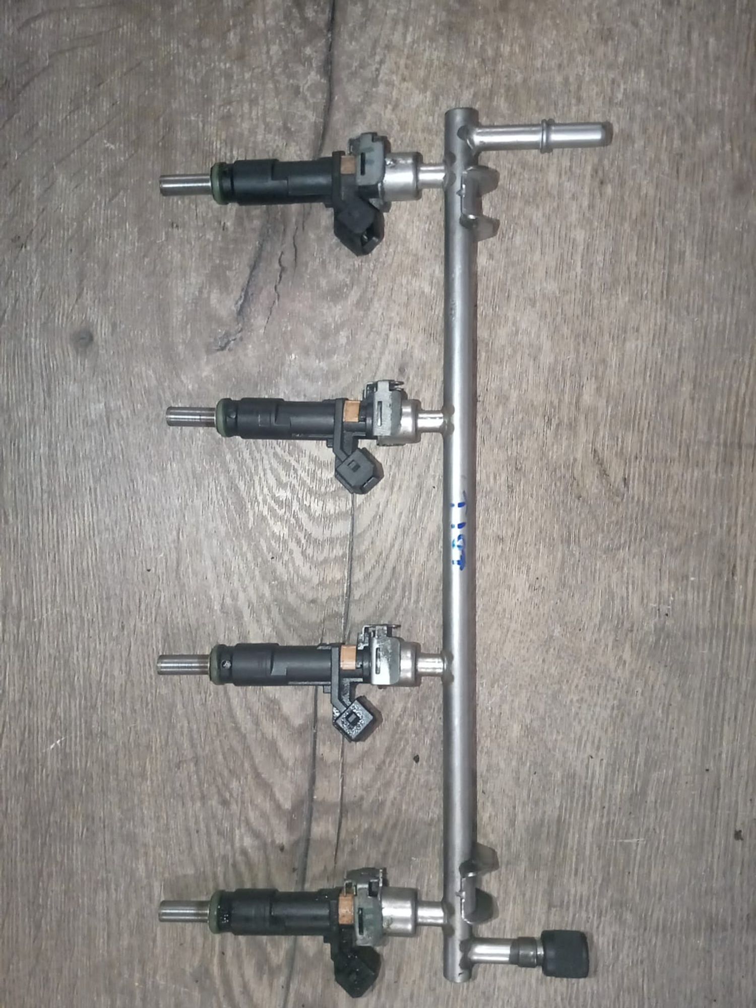 https://gcs.partsauto.market/rn-stockpro.appspot.com/thmbs/userImages/a486c87f8955b6e25f9185efee619899/part/8df14eeb-683a-44a3-b7d3-1c9e11e81204_1747850861035.jpg