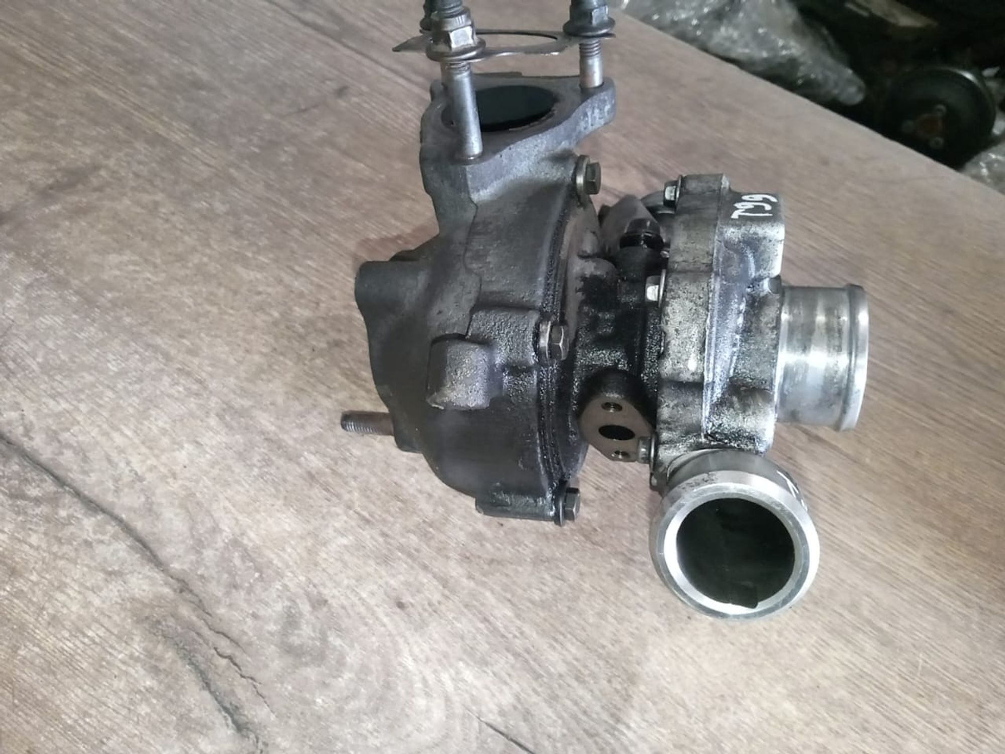 https://gcs.partsauto.market/rn-stockpro.appspot.com/thmbs/userImages/a486c87f8955b6e25f9185efee619899/part/985e868d-87be-4d65-99b6-6e9fd76445dc_1747981606276.jpg