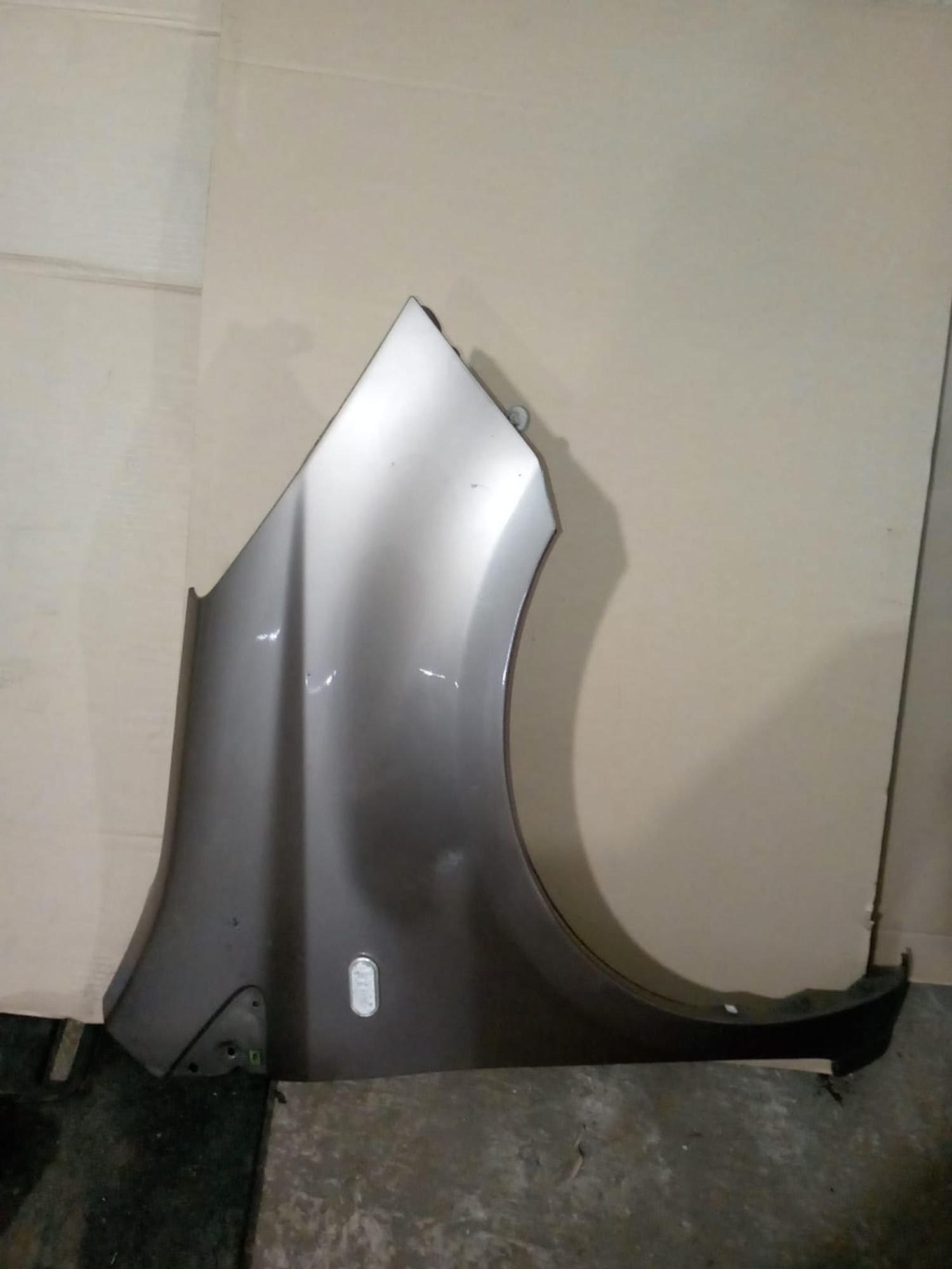 Крыло переднее правое Nissan Note E11 (2005—20...
