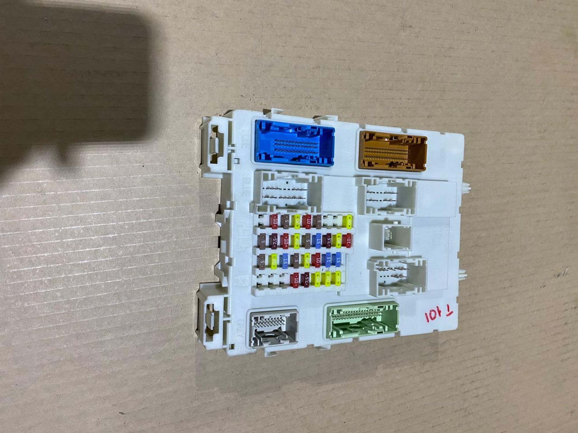 https://gcs.partsauto.market/rn-stockpro.appspot.com/thmbs/userImages/a486c87f8955b6e25f9185efee619899/part/a00e6fc3-3fba-47a3-908a-b46448508bc2_1750103587625.jpg