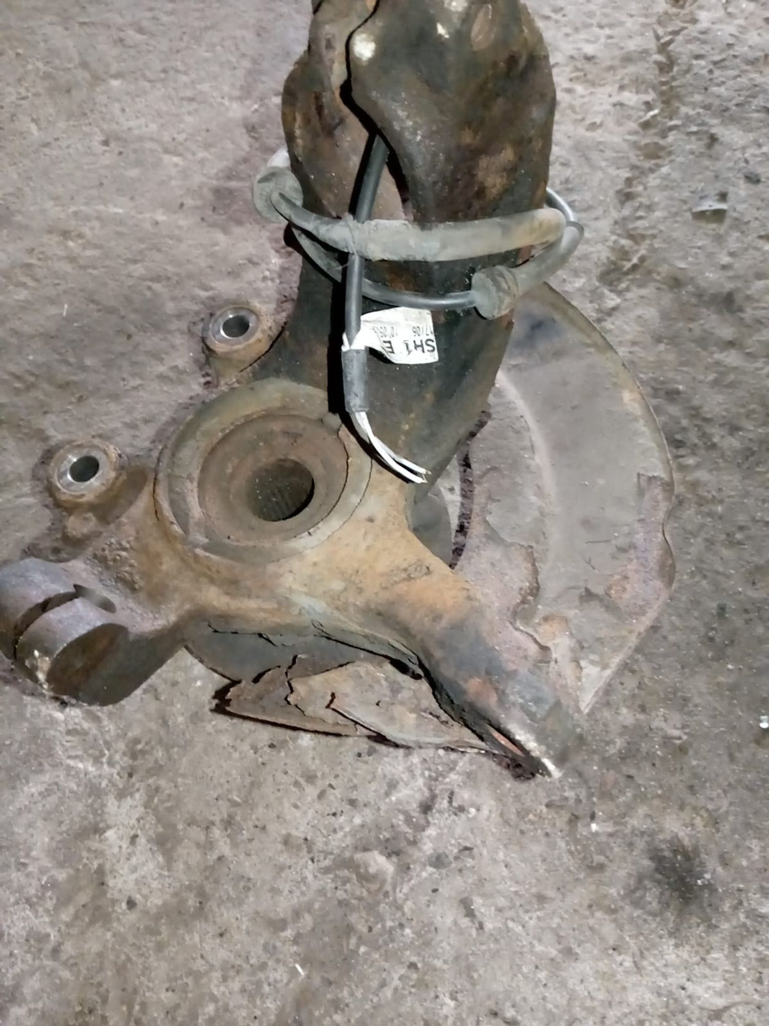 https://gcs.partsauto.market/rn-stockpro.appspot.com/thmbs/userImages/a486c87f8955b6e25f9185efee619899/part/bac22278-3411-405c-9841-48e261763a10_1748378103162.jpg