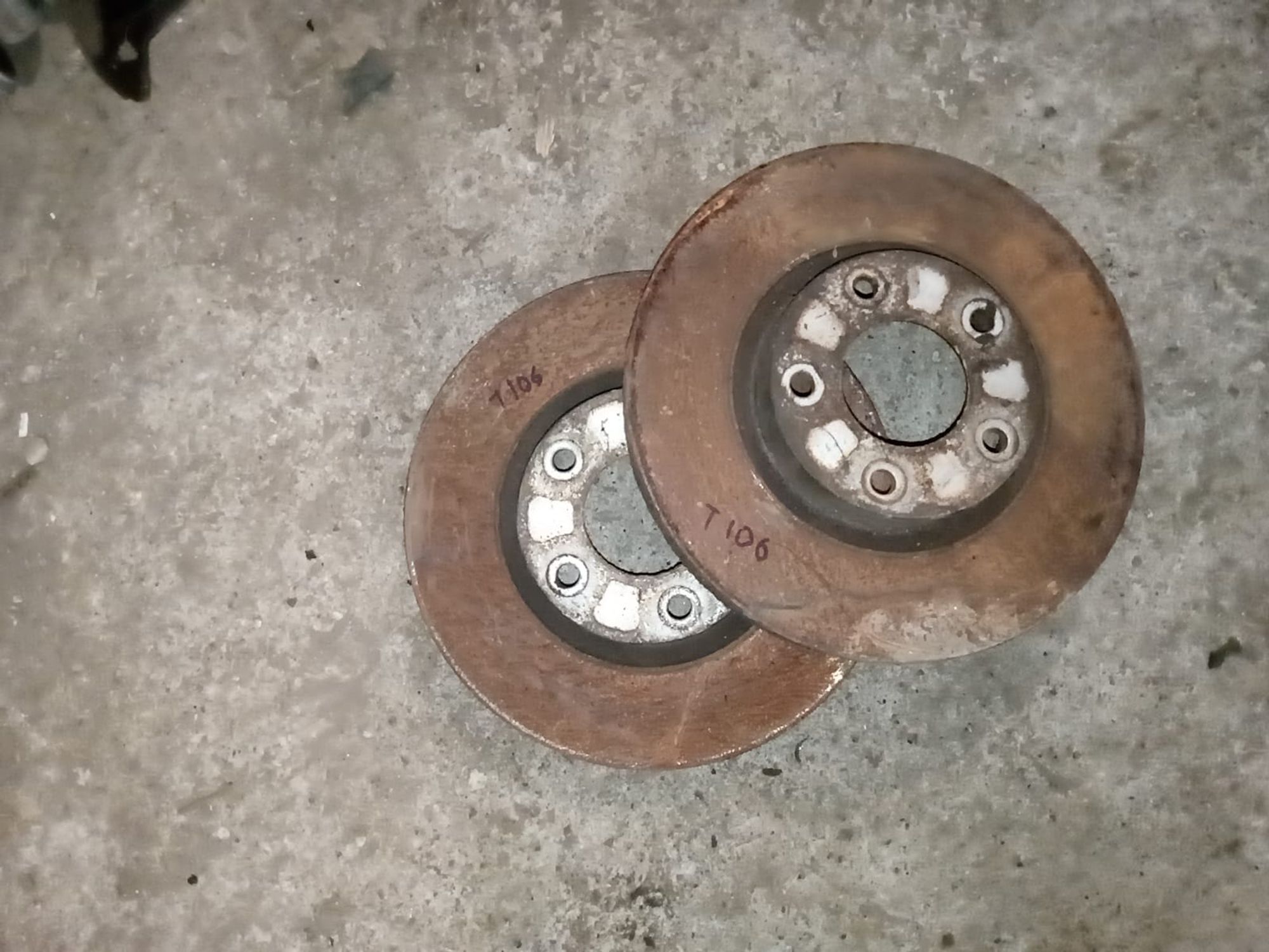 https://gcs.partsauto.market/rn-stockpro.appspot.com/thmbs/userImages/a486c87f8955b6e25f9185efee619899/part/d12606ed-3404-4a65-8184-82793d36ddcd_1748378209132.jpg