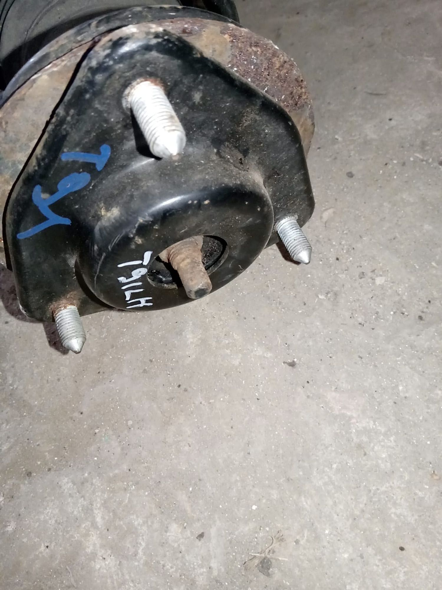 https://gcs.partsauto.market/rn-stockpro.appspot.com/thmbs/userImages/a486c87f8955b6e25f9185efee619899/part/f0c16166-e52e-4c39-abce-8d1ff1c99450_1747946219088.jpg