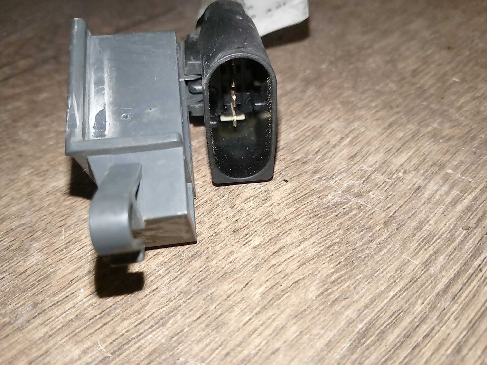 https://gcs.partsauto.market/rn-stockpro.appspot.com/thmbs/userImages/a486c87f8955b6e25f9185efee619899/part/f455e122-925d-4321-a63e-f61fcf493711_1748010000479.jpg