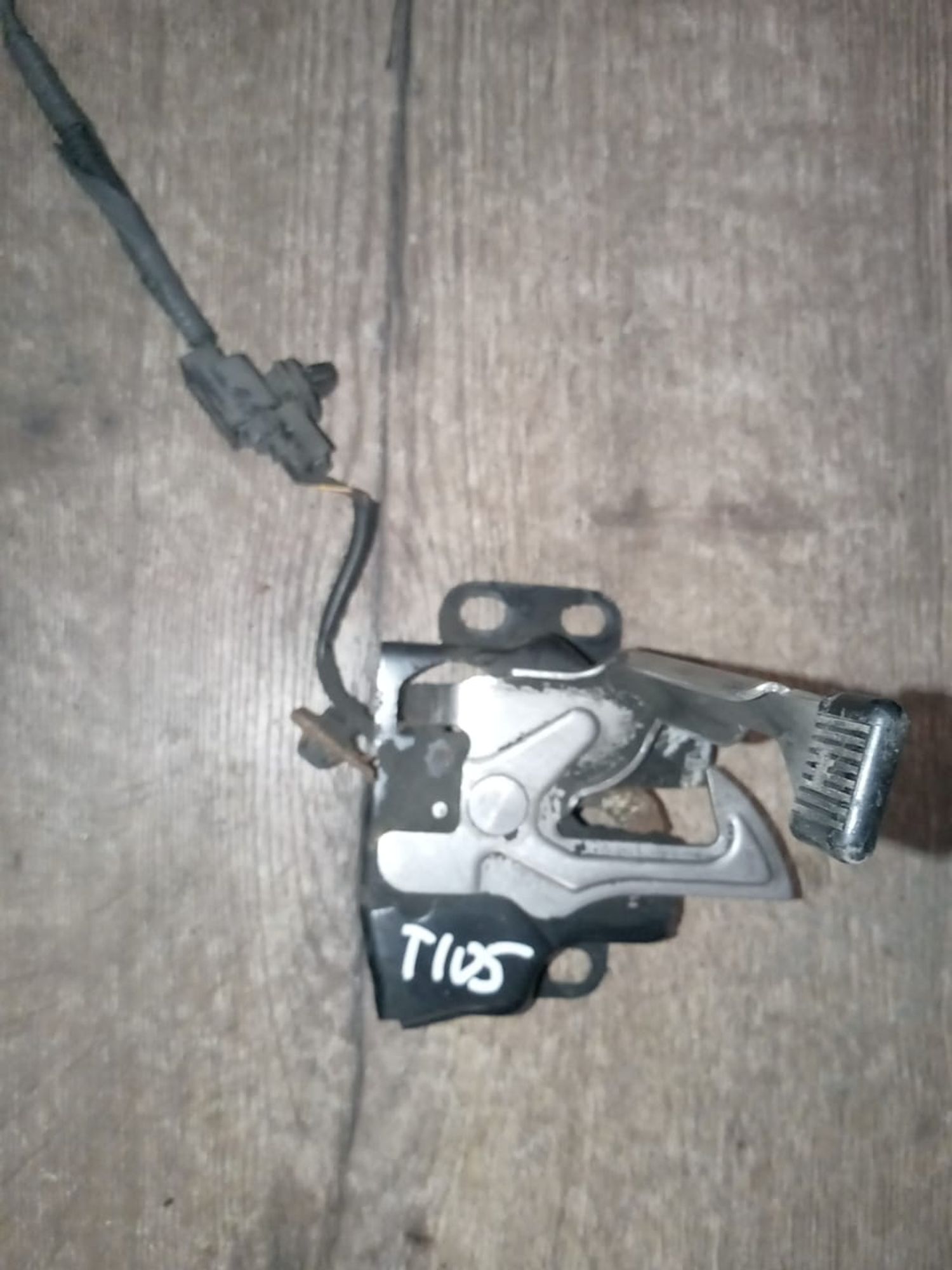 https://gcs.partsauto.market/rn-stockpro.appspot.com/thmbs/userImages/a486c87f8955b6e25f9185efee619899/part/f88ba397-221c-43e4-856b-745c5cfc16d4_1748375083777.jpg
