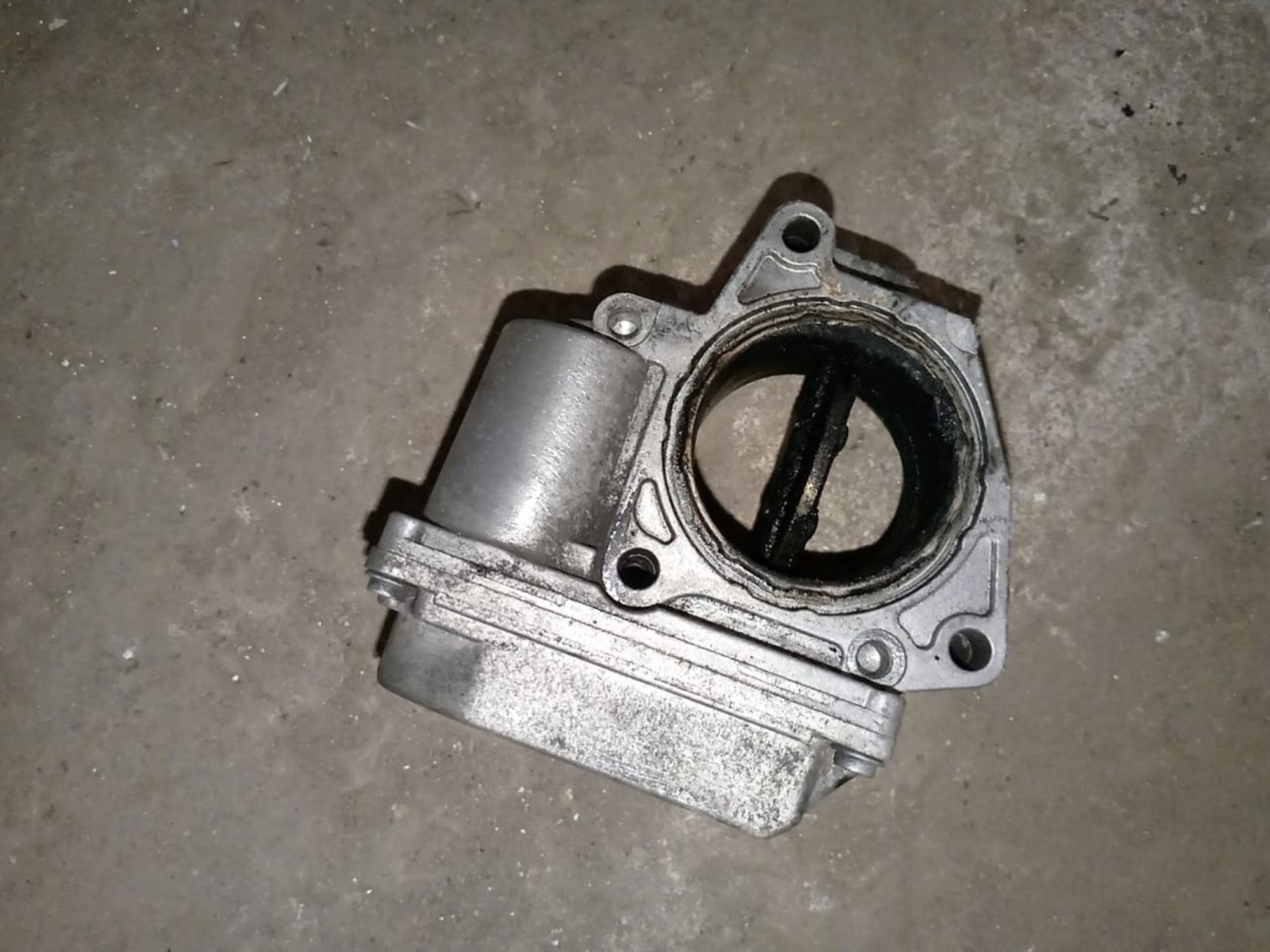 https://gcs.partsauto.market/rn-stockpro.appspot.com/thmbs/userImages/a486c87f8955b6e25f9185efee619899/part/f8f1a833-012c-4bda-936c-110435ff1886_1748324578537.jpg