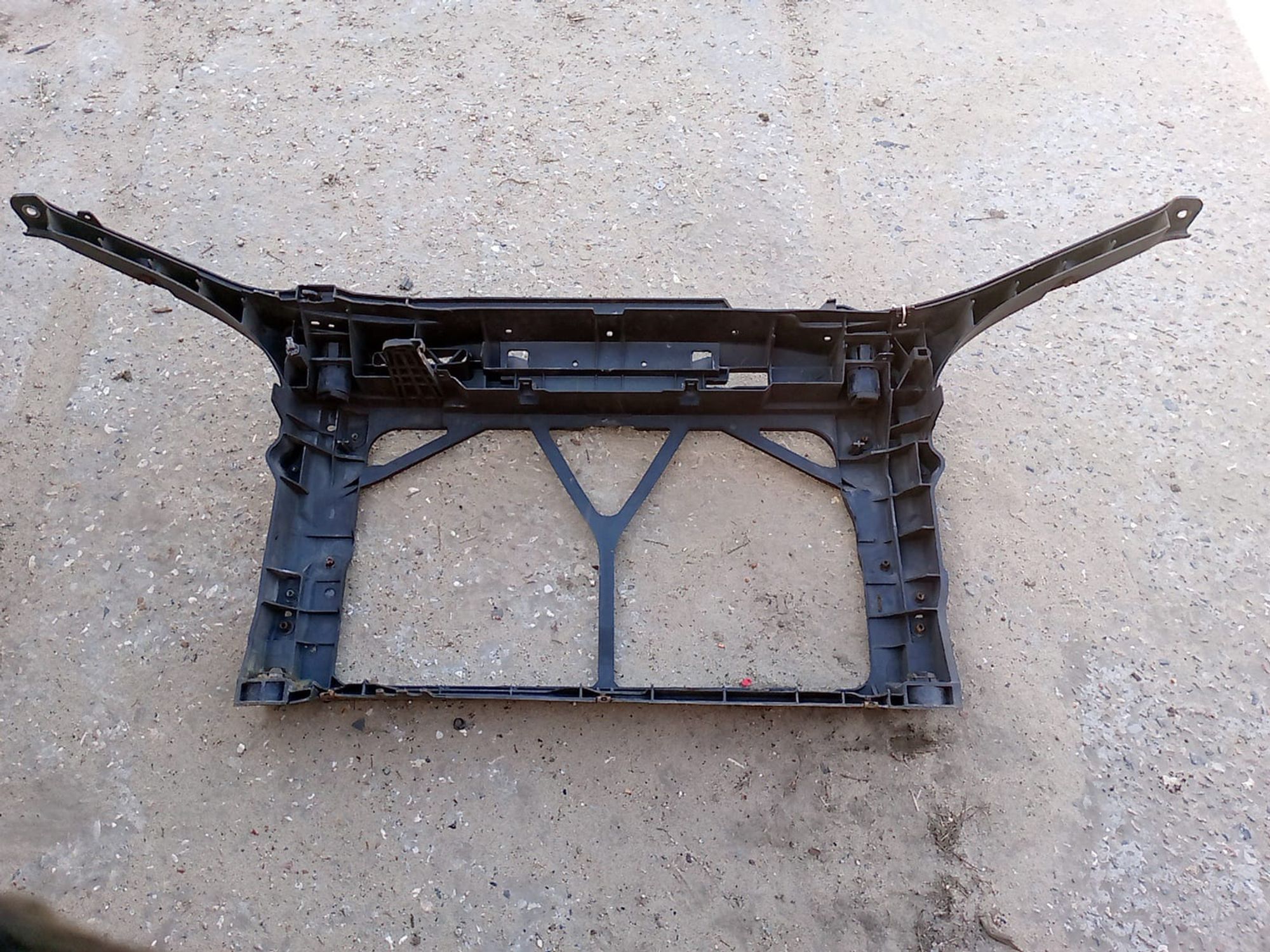 https://gcs.partsauto.market/rn-stockpro.appspot.com/thmbs/userImages/a486c87f8955b6e25f9185efee619899/part/ffc4f2cc-72c0-4d3f-8f13-d3370380104d_1748004374030.jpg