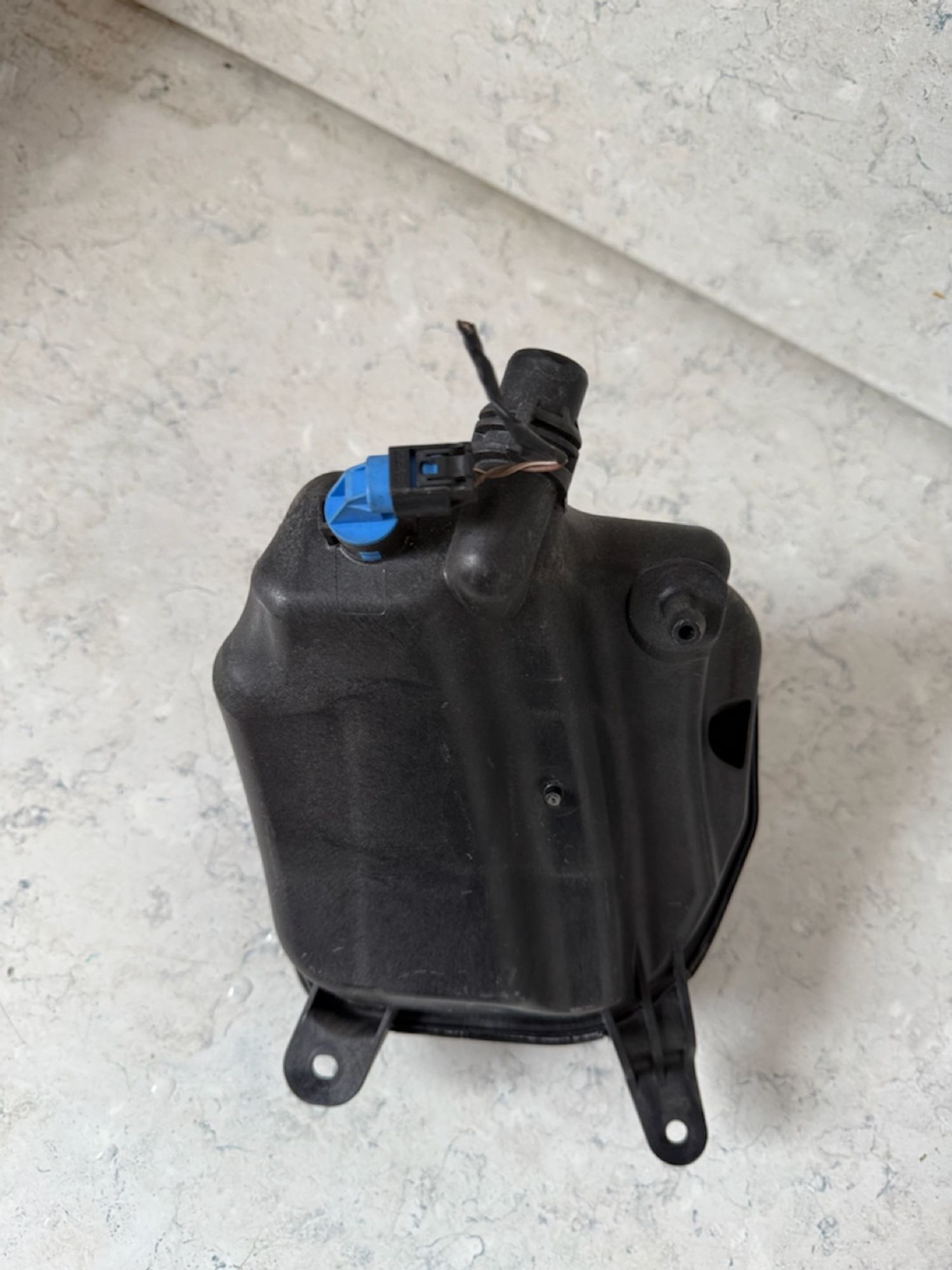 https://gcs.partsauto.market/rn-stockpro.appspot.com/thmbs/userImages/a909ba6a315635f66d2dc9265c66c6a4/part/107d1c9e-f700-4691-8d6c-cc71a8ddcdd9_1746449126916.jpg