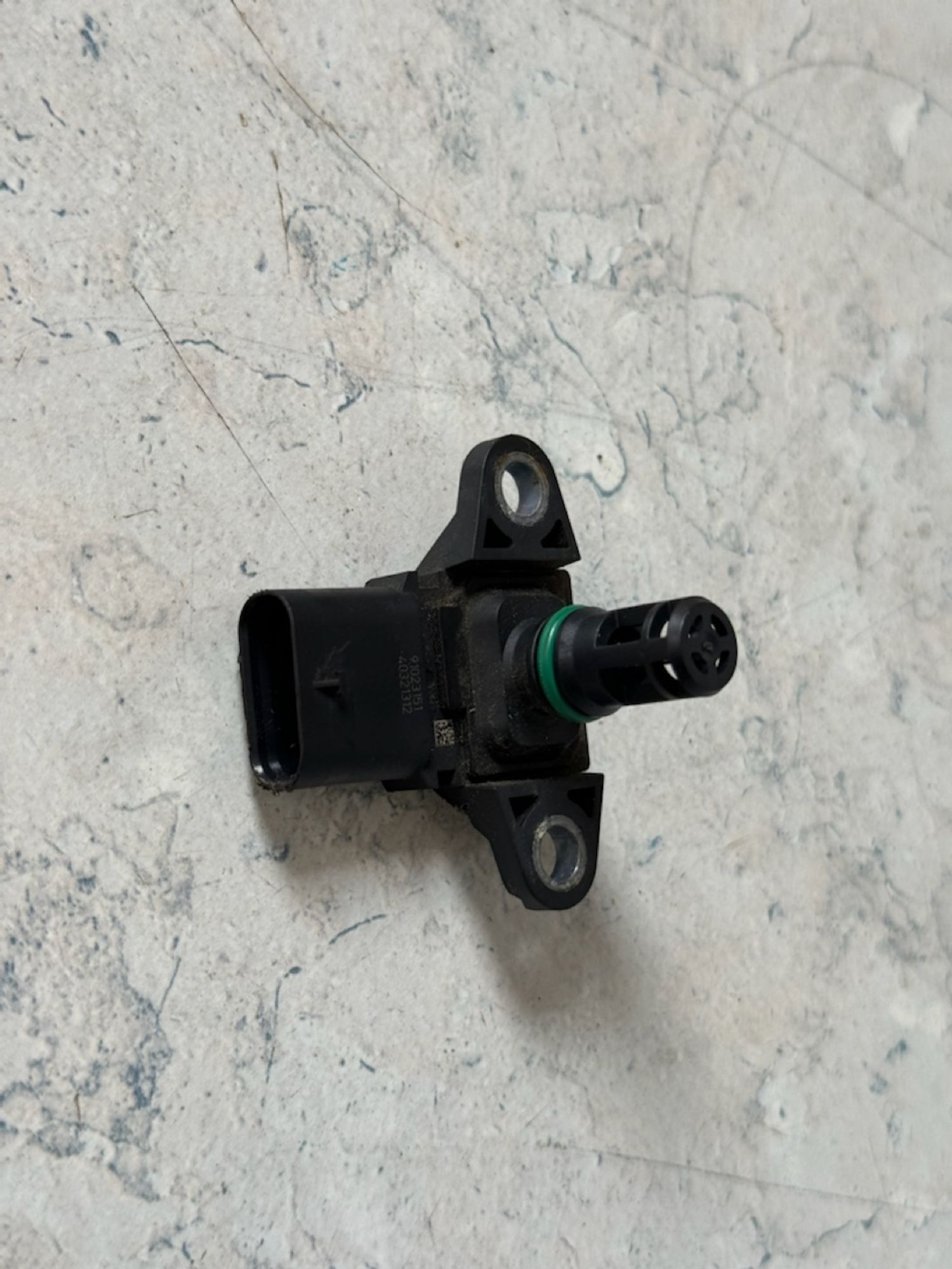 https://gcs.partsauto.market/rn-stockpro.appspot.com/thmbs/userImages/a909ba6a315635f66d2dc9265c66c6a4/part/26c7336d-609c-4354-ac9e-f1aa0cc2c514_1746613156127.jpg