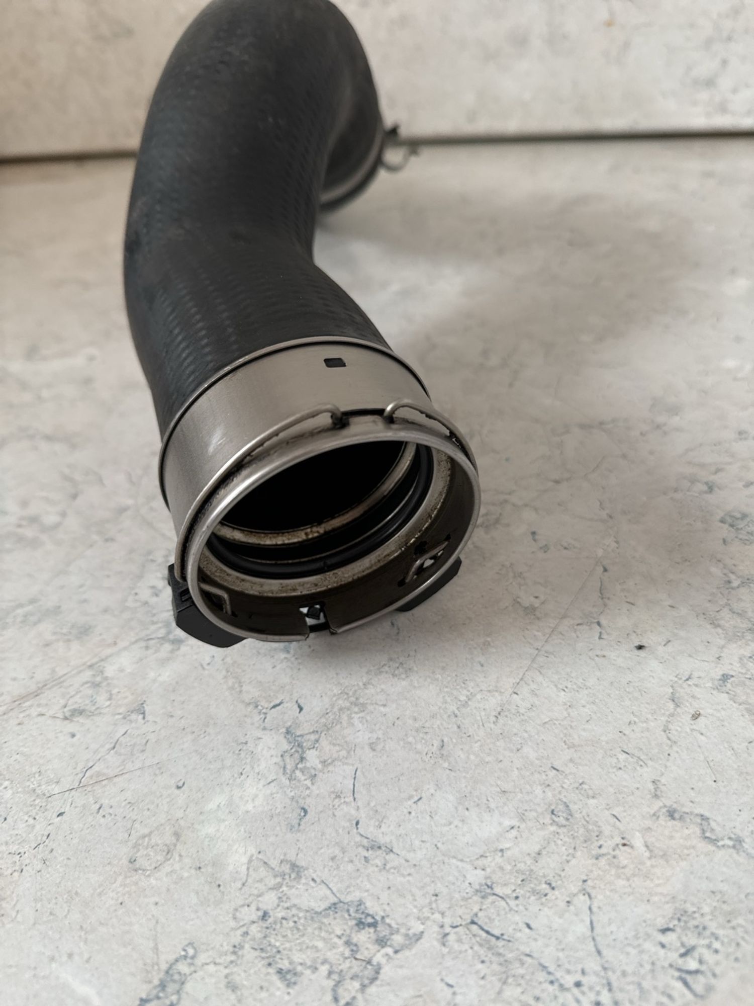 https://gcs.partsauto.market/rn-stockpro.appspot.com/thmbs/userImages/a909ba6a315635f66d2dc9265c66c6a4/part/35f37059-e66d-4703-9430-bf47c4dbf1cc_1746615928710.jpg