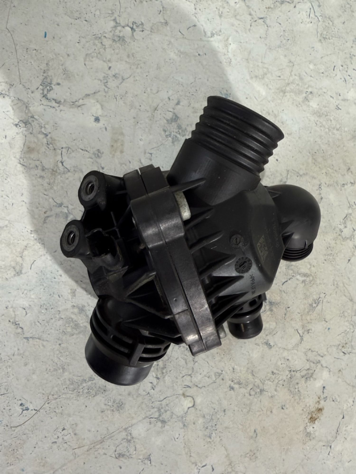 https://gcs.partsauto.market/rn-stockpro.appspot.com/thmbs/userImages/a909ba6a315635f66d2dc9265c66c6a4/part/40eee1be-e1bc-402c-b597-a1d27d05238b_1747127472429.jpg