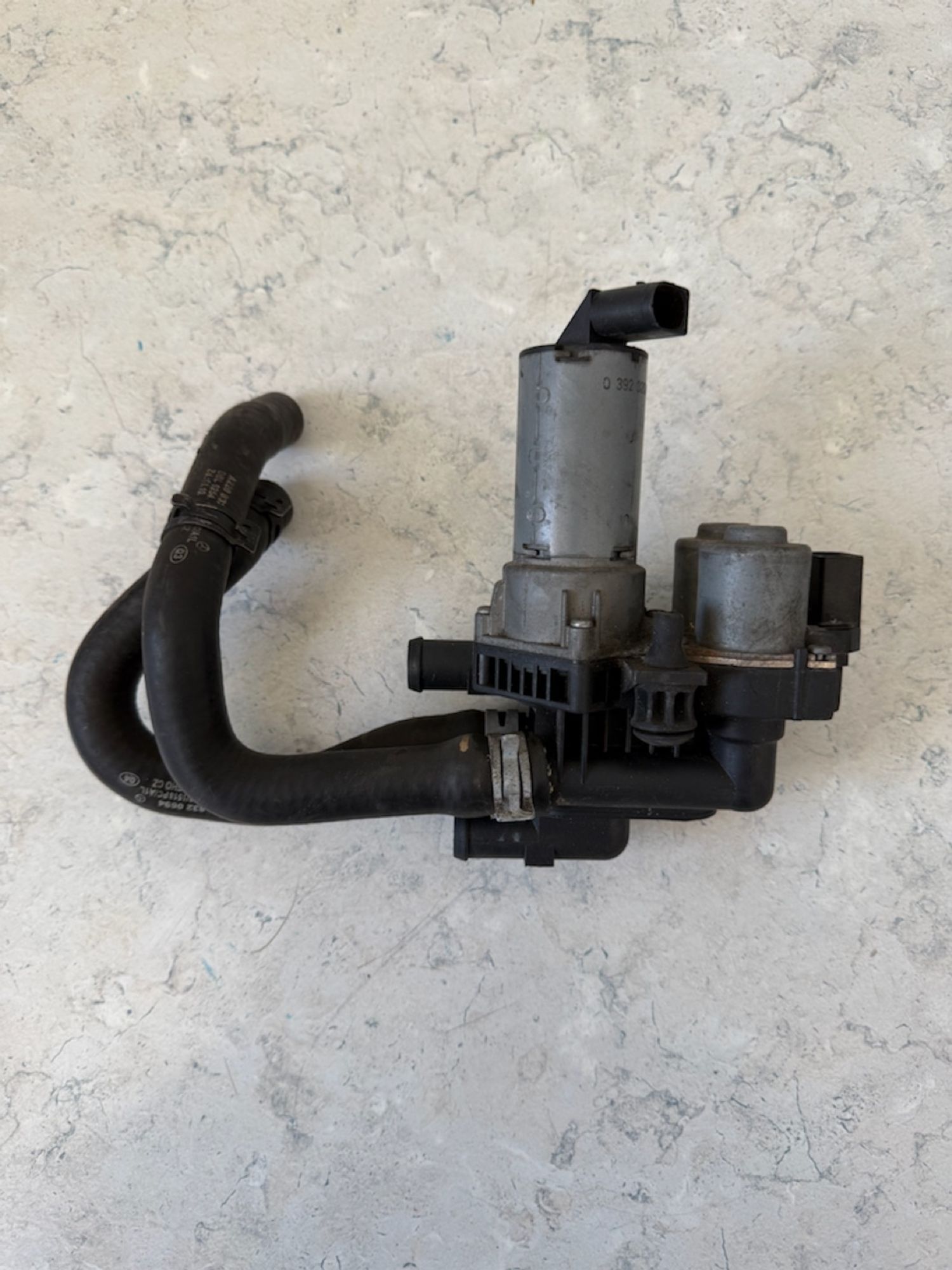 https://gcs.partsauto.market/rn-stockpro.appspot.com/thmbs/userImages/a909ba6a315635f66d2dc9265c66c6a4/part/433018ef-07e2-4675-8e9a-99bdb1b65e62_1746518796400.jpg