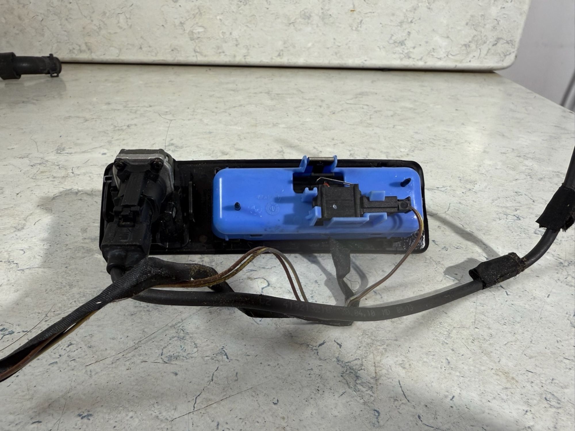 https://gcs.partsauto.market/rn-stockpro.appspot.com/thmbs/userImages/a909ba6a315635f66d2dc9265c66c6a4/part/4a15755e-388d-4217-8078-13cbe2045407_1747654281290.jpg