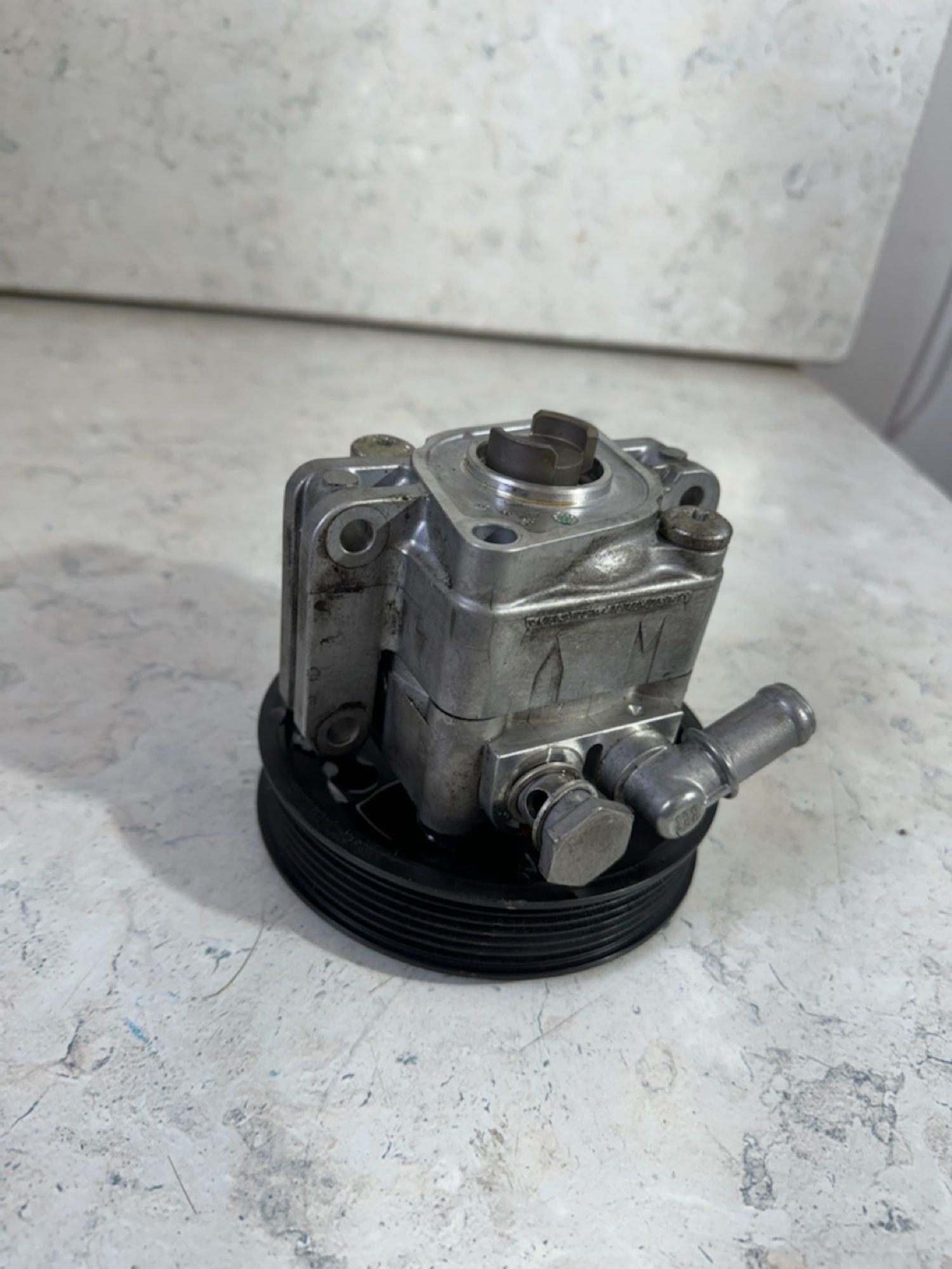 https://gcs.partsauto.market/rn-stockpro.appspot.com/thmbs/userImages/a909ba6a315635f66d2dc9265c66c6a4/part/4c188b1a-5d70-4cea-9231-1fa5eebfb099_1746618142724.jpg
