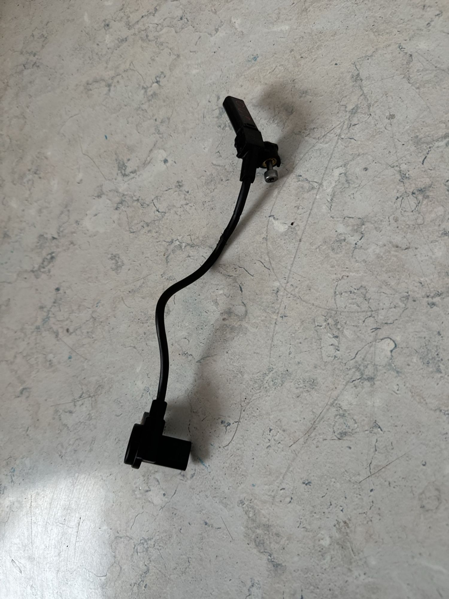 https://gcs.partsauto.market/rn-stockpro.appspot.com/thmbs/userImages/a909ba6a315635f66d2dc9265c66c6a4/part/74756d23-f8b6-49a2-ba48-5649d5a3c3fe_1746614166720.jpg