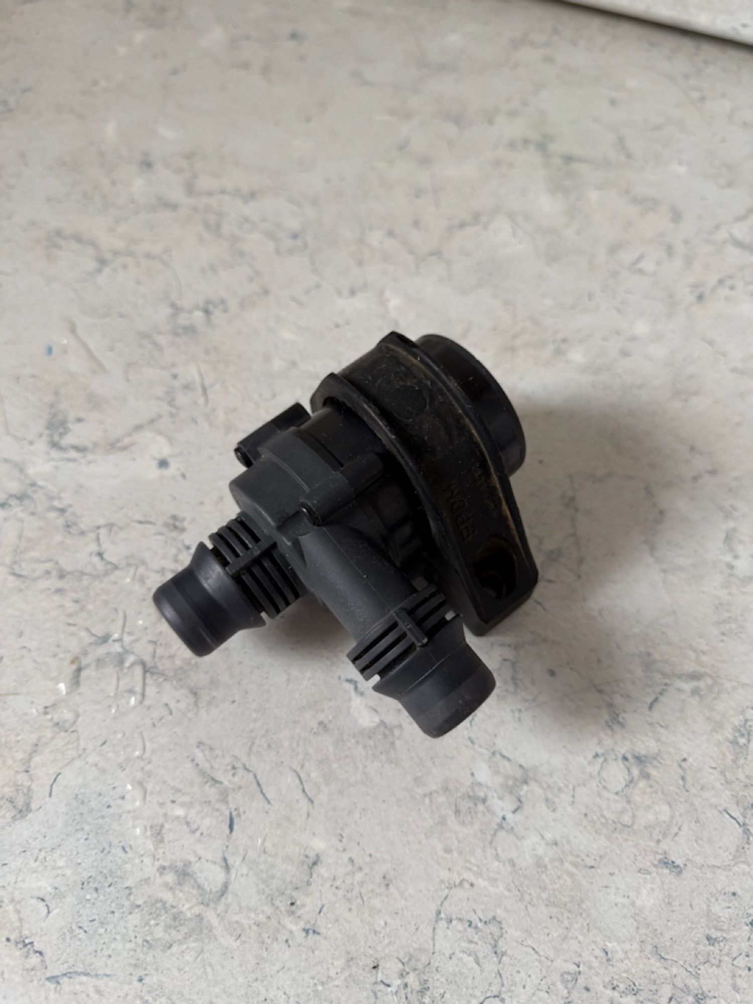https://gcs.partsauto.market/rn-stockpro.appspot.com/thmbs/userImages/a909ba6a315635f66d2dc9265c66c6a4/part/803fdfca-1df4-4e86-ba8f-5c592adfa183_1746449709468.jpg