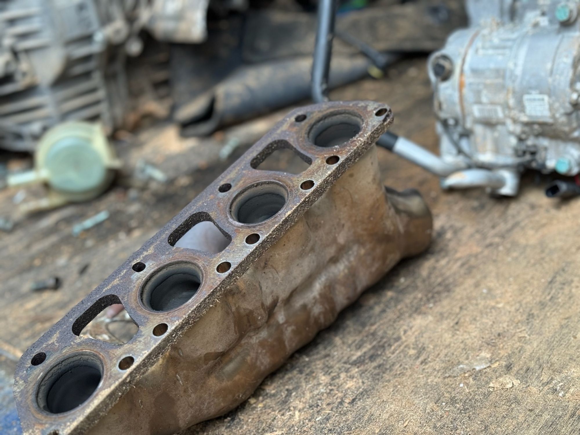 https://gcs.partsauto.market/rn-stockpro.appspot.com/thmbs/userImages/a909ba6a315635f66d2dc9265c66c6a4/part/8f2c4035-0dfa-49d4-8f52-2d3d5ed952b0_1741787736004.jpg
