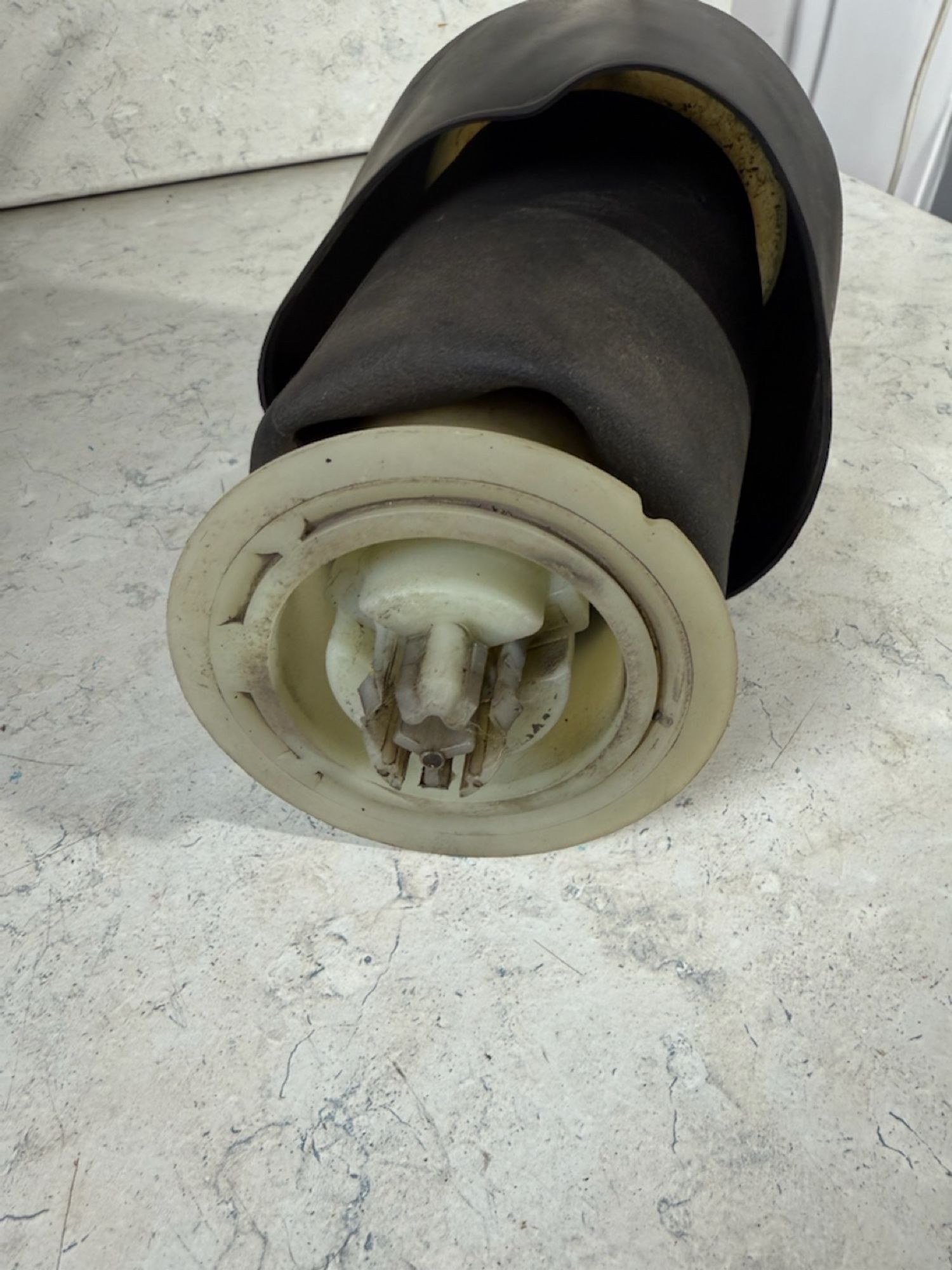 https://gcs.partsauto.market/rn-stockpro.appspot.com/thmbs/userImages/a909ba6a315635f66d2dc9265c66c6a4/part/96720284-31c8-48f6-973f-2d10ed8b8167_1747734901448.jpg