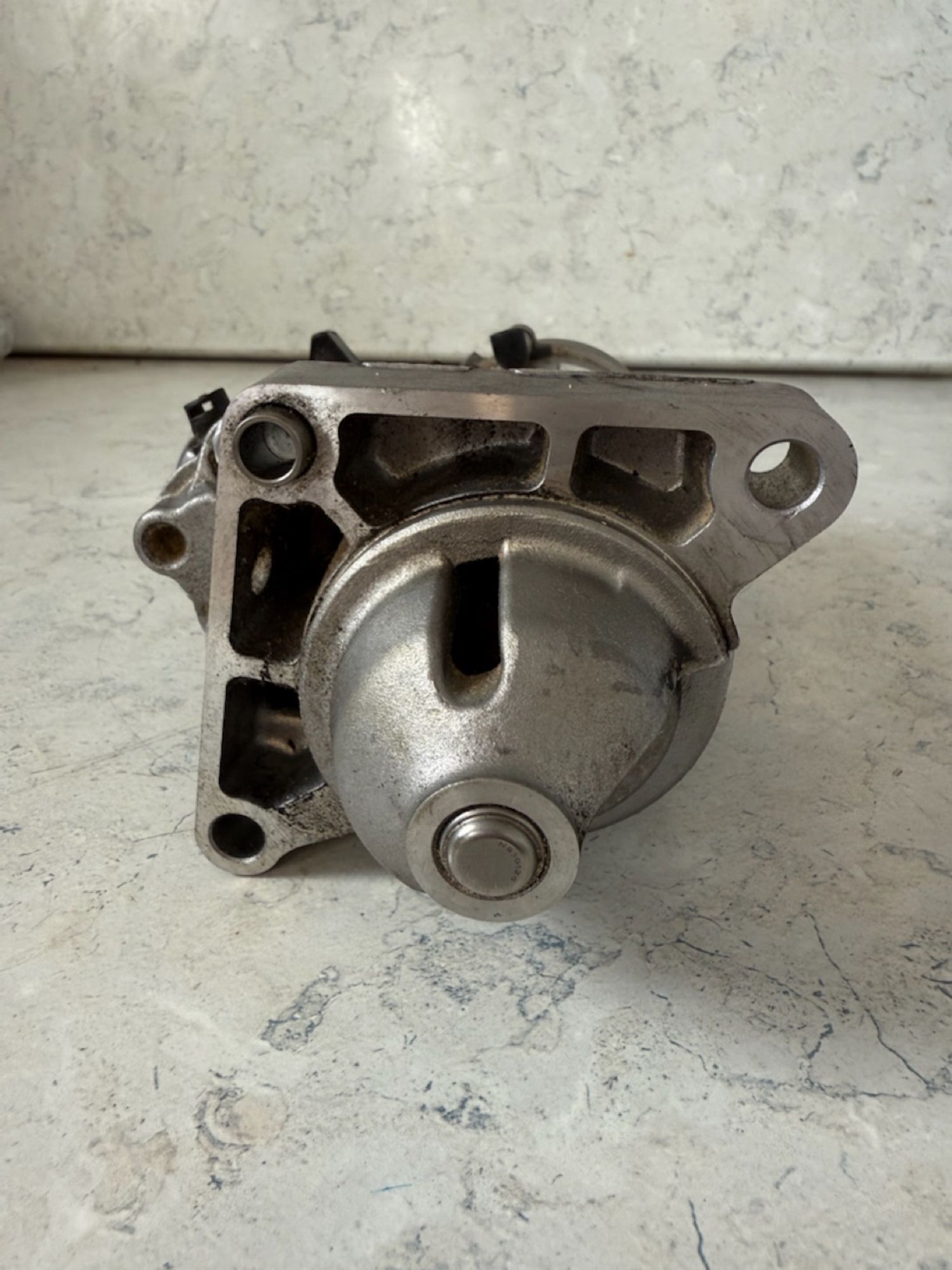 https://gcs.partsauto.market/rn-stockpro.appspot.com/thmbs/userImages/a909ba6a315635f66d2dc9265c66c6a4/part/9d0fbb23-75d5-4787-9fb5-4771704861f2_1746013038987.jpg