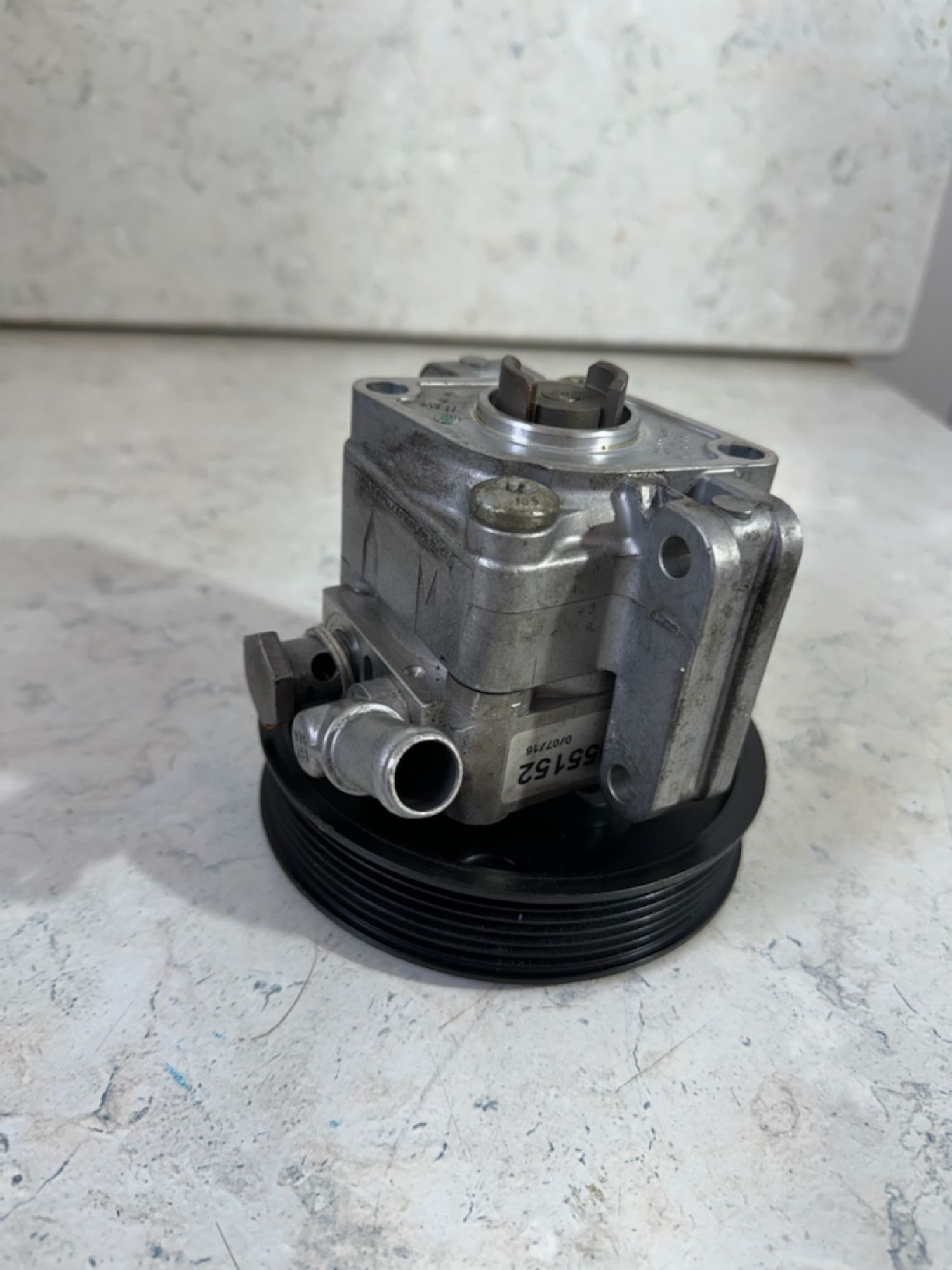 https://gcs.partsauto.market/rn-stockpro.appspot.com/thmbs/userImages/a909ba6a315635f66d2dc9265c66c6a4/part/9eb0083f-968e-450d-8d53-6eb7e0eecb7f_1746618137207.jpg