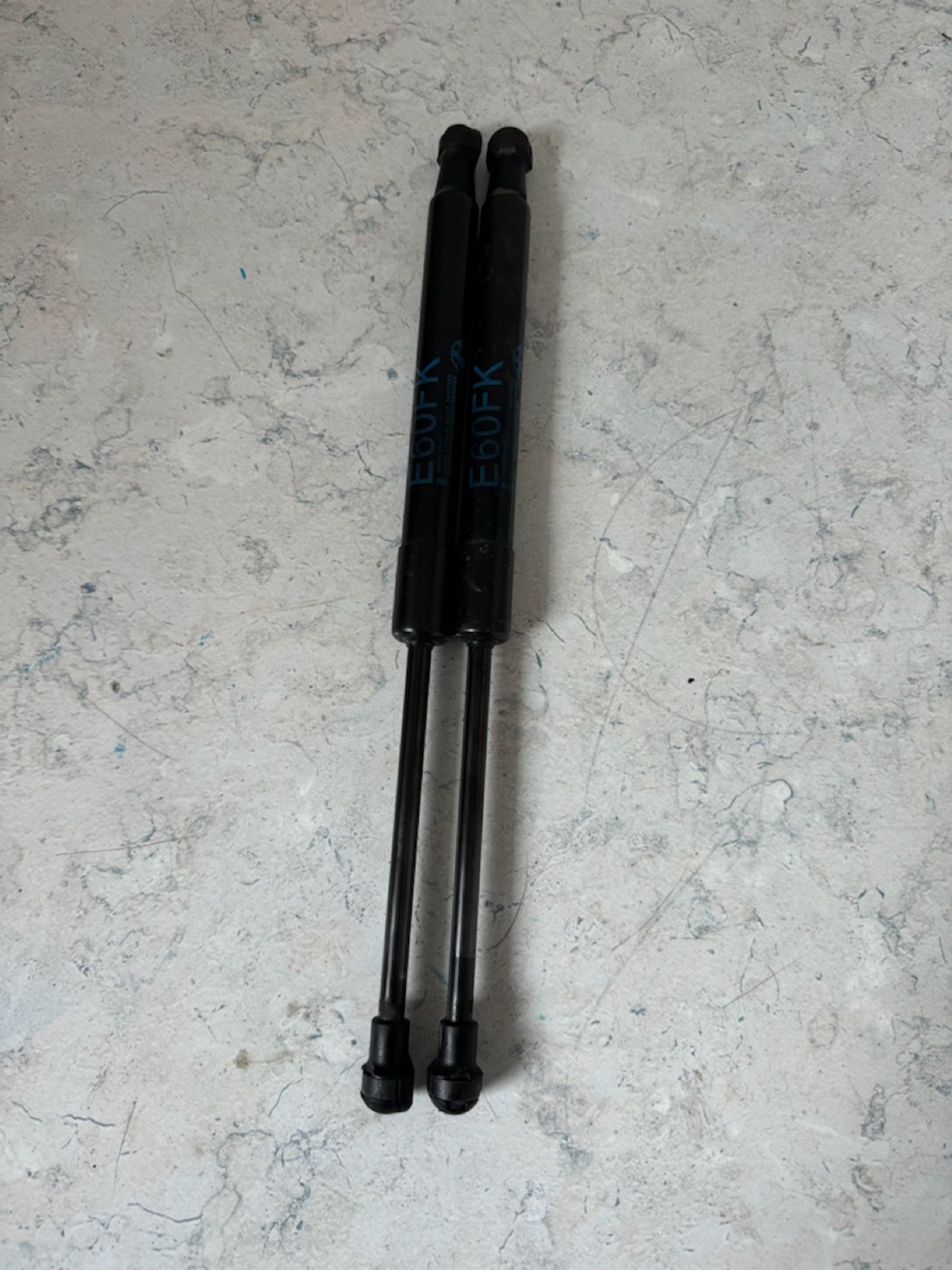 https://gcs.partsauto.market/rn-stockpro.appspot.com/thmbs/userImages/a909ba6a315635f66d2dc9265c66c6a4/part/b1f26cd9-4fa8-49ad-9ec8-cbf0344153c1_1746615250947.jpg