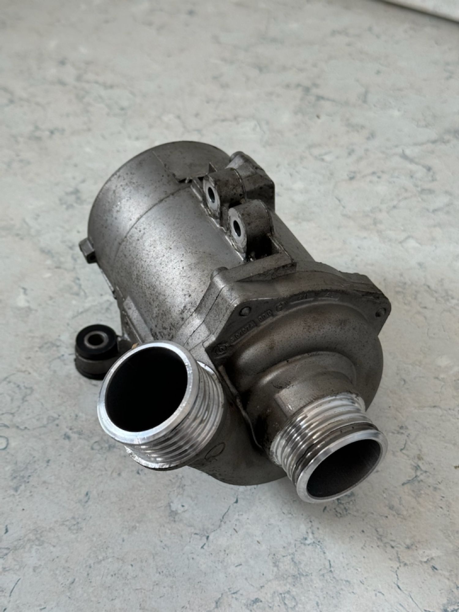 https://gcs.partsauto.market/rn-stockpro.appspot.com/thmbs/userImages/a909ba6a315635f66d2dc9265c66c6a4/part/b7e5bfcf-3c4f-439c-8e5d-195ddcff9b99_1746611323296.jpg
