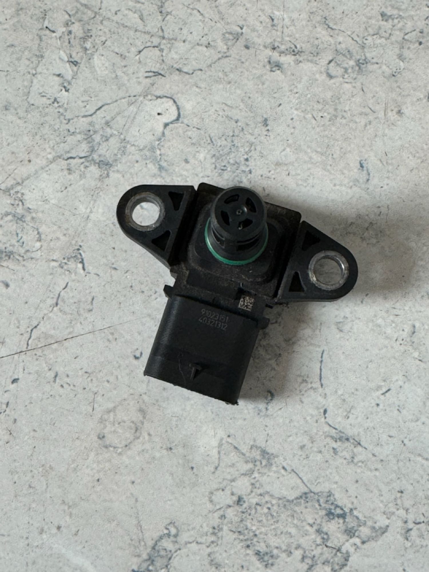 https://gcs.partsauto.market/rn-stockpro.appspot.com/thmbs/userImages/a909ba6a315635f66d2dc9265c66c6a4/part/dcb2d5c3-b1fd-4d69-b8e6-cd1716c6f8a6_1746613153428.jpg