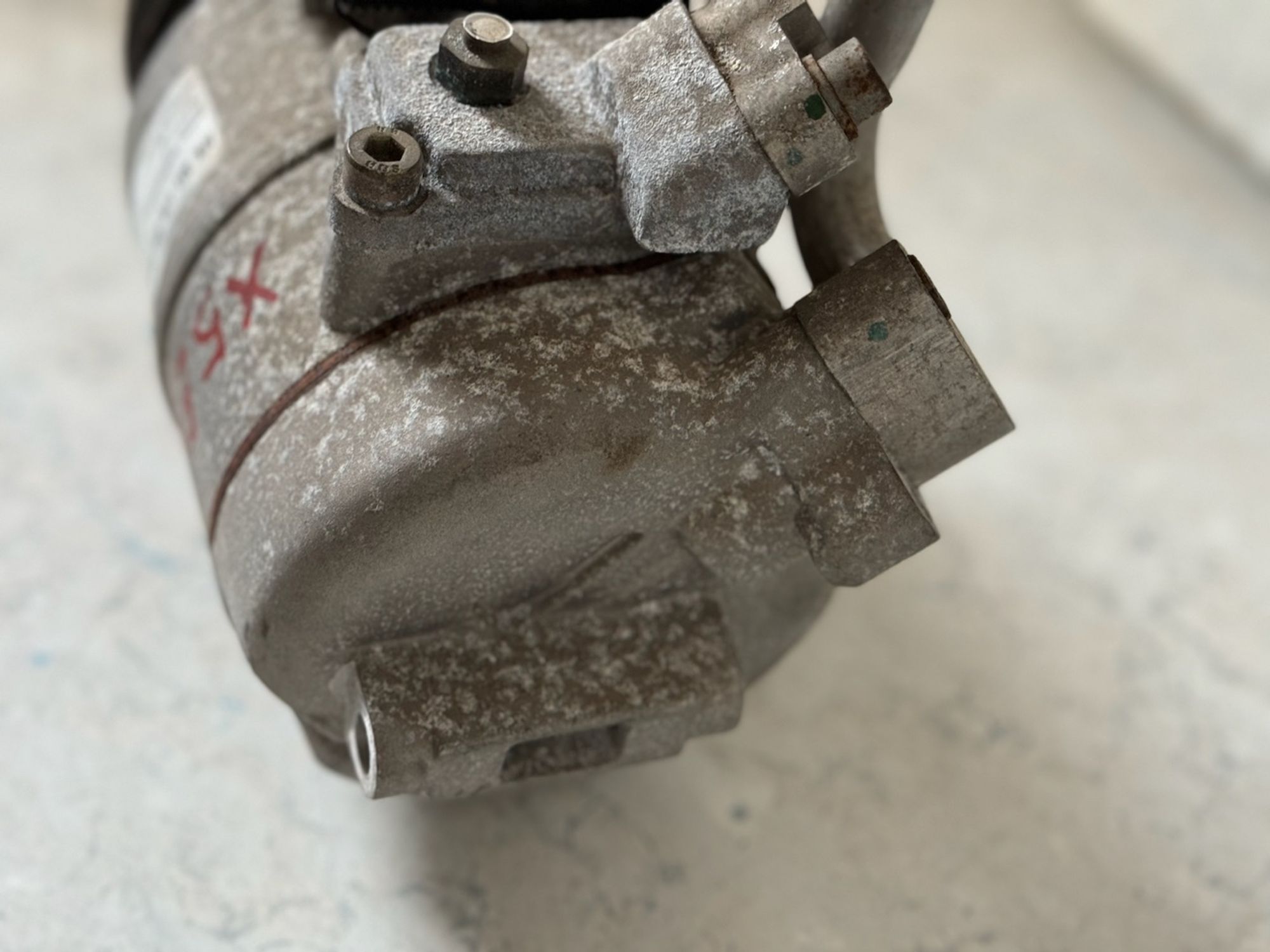 https://gcs.partsauto.market/rn-stockpro.appspot.com/thmbs/userImages/a909ba6a315635f66d2dc9265c66c6a4/part/e2c6a02e-f1d2-4d90-adc5-df0cb1da7939_1741783953497.jpg