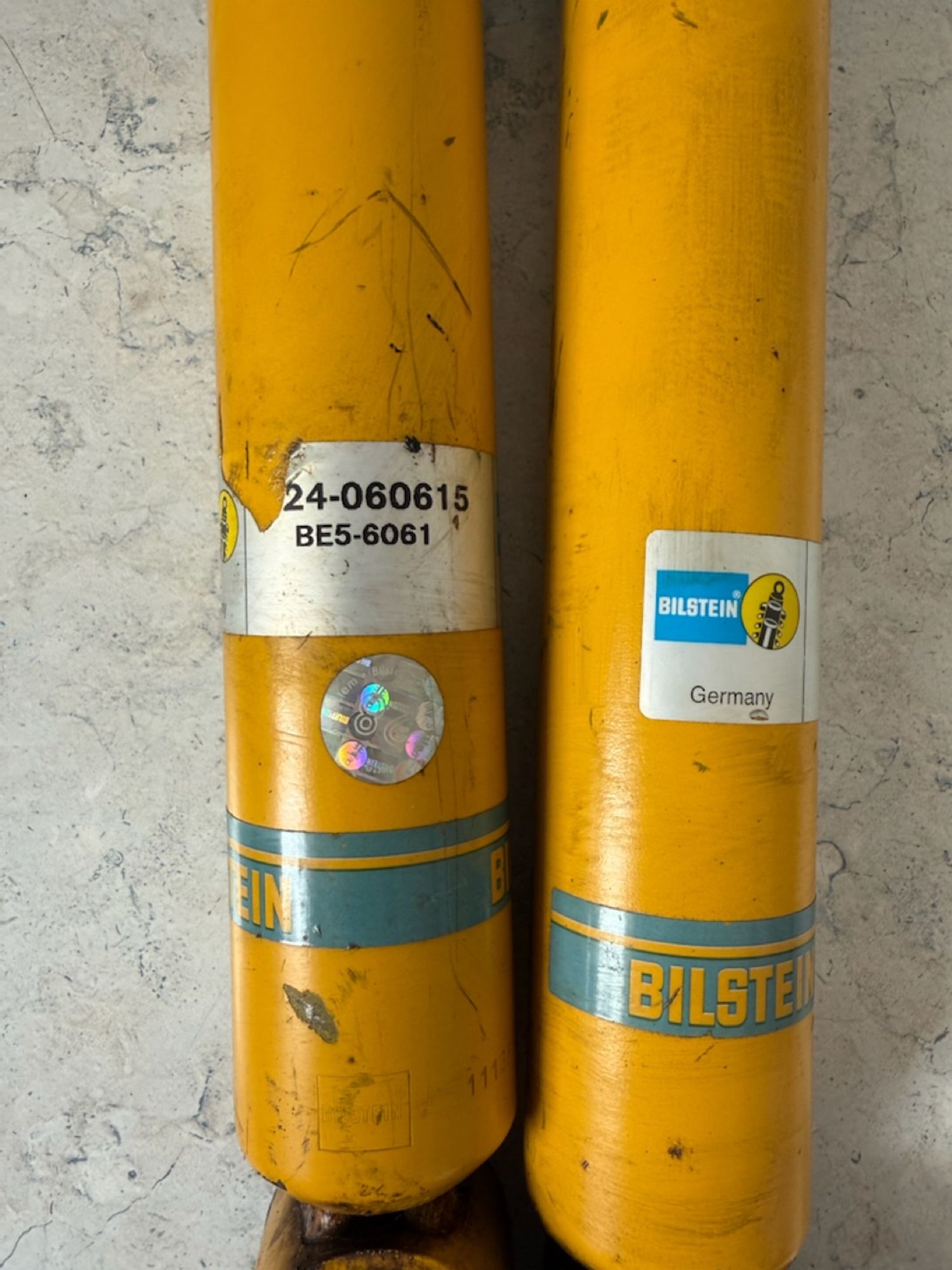 https://gcs.partsauto.market/rn-stockpro.appspot.com/thmbs/userImages/a909ba6a315635f66d2dc9265c66c6a4/part/e53596ad-1df3-4ff0-8f06-80617a968f16_1747472793442.jpg