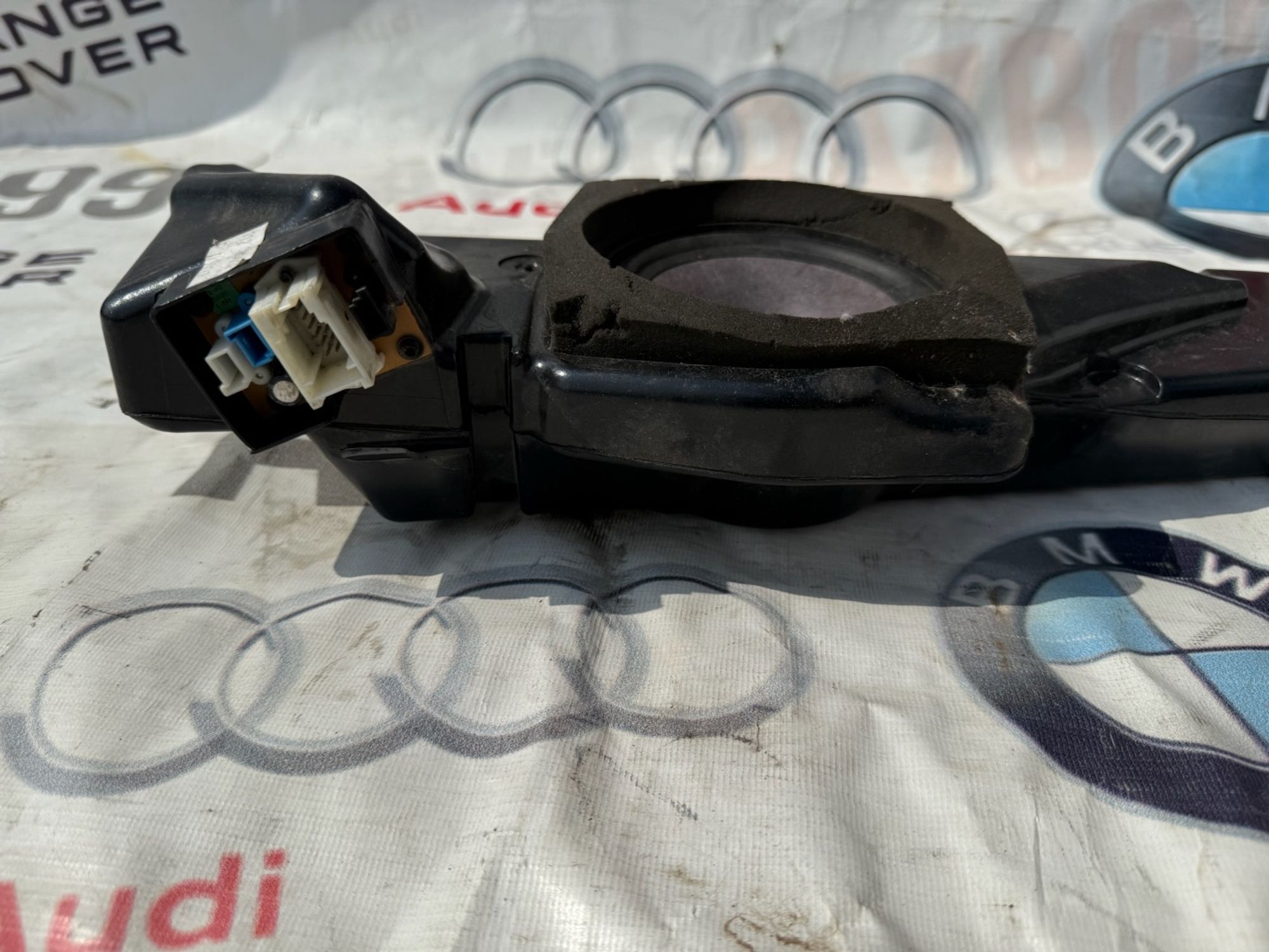 https://gcs.partsauto.market/rn-stockpro.appspot.com/thmbs/userImages/a909ba6a315635f66d2dc9265c66c6a4/part/ee4d48ee-6480-4354-be8a-b1c6bd4220fd_1750145039478.jpg