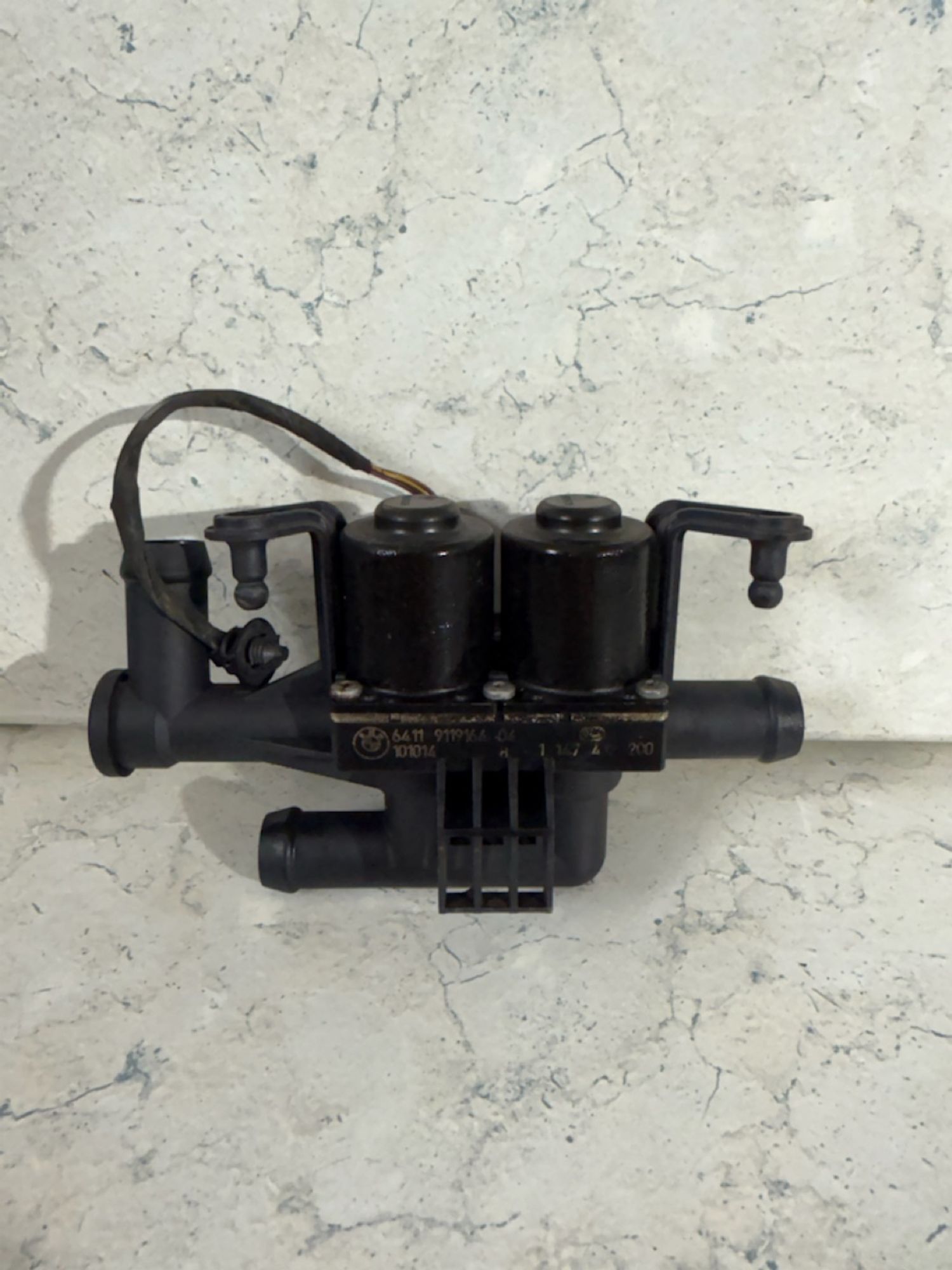 https://gcs.partsauto.market/rn-stockpro.appspot.com/thmbs/userImages/a909ba6a315635f66d2dc9265c66c6a4/part/f7d66e8f-bfb9-433c-baed-18b6d98df673_1747055687920.jpg