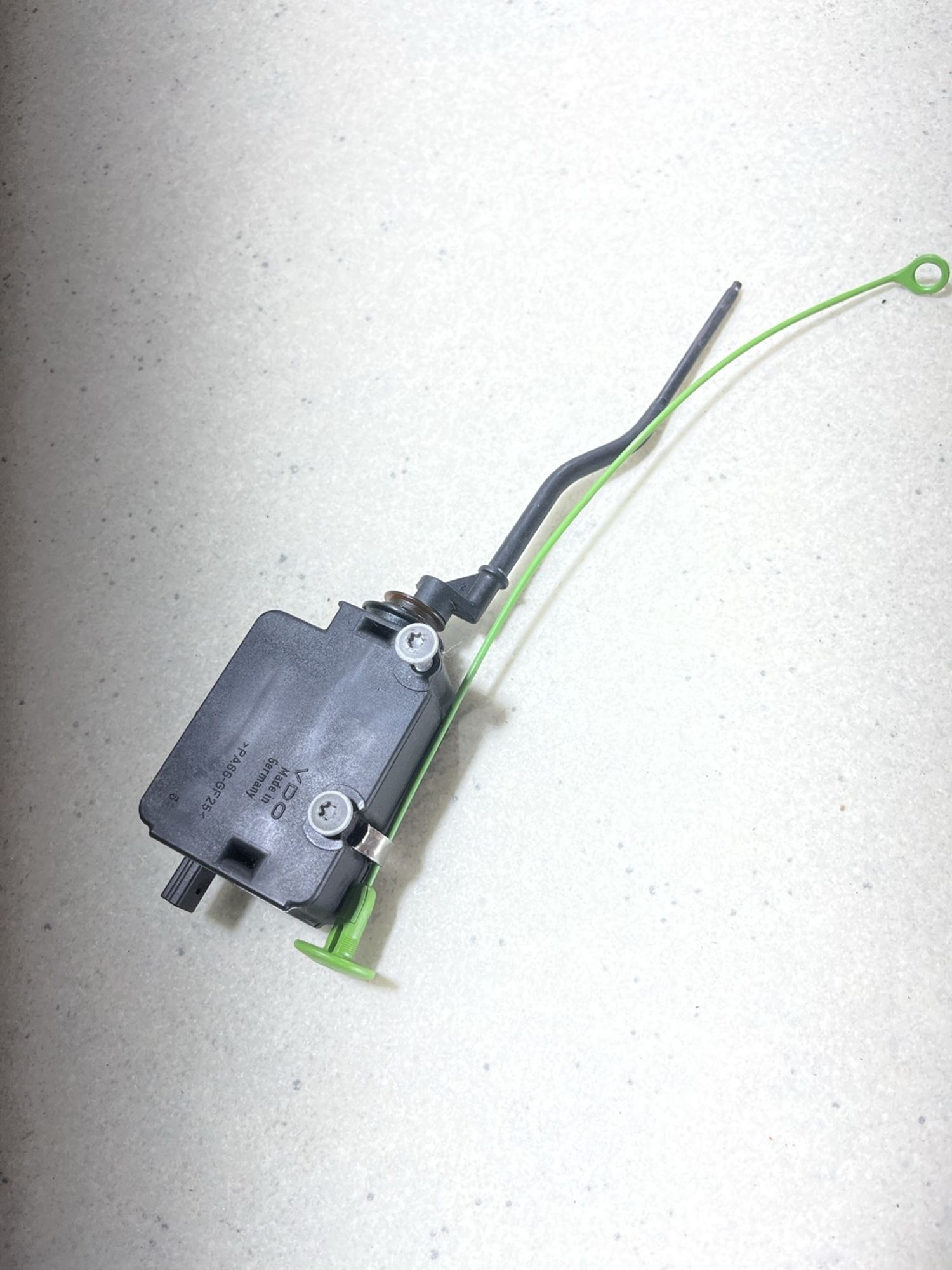 https://gcs.partsauto.market/rn-stockpro.appspot.com/thmbs/userImages/aa29cdc6c711a260495b66e7b9acbe69/part/4061df28-c40b-4103-b802-fe8049b73dc7_1746882872729.jpg