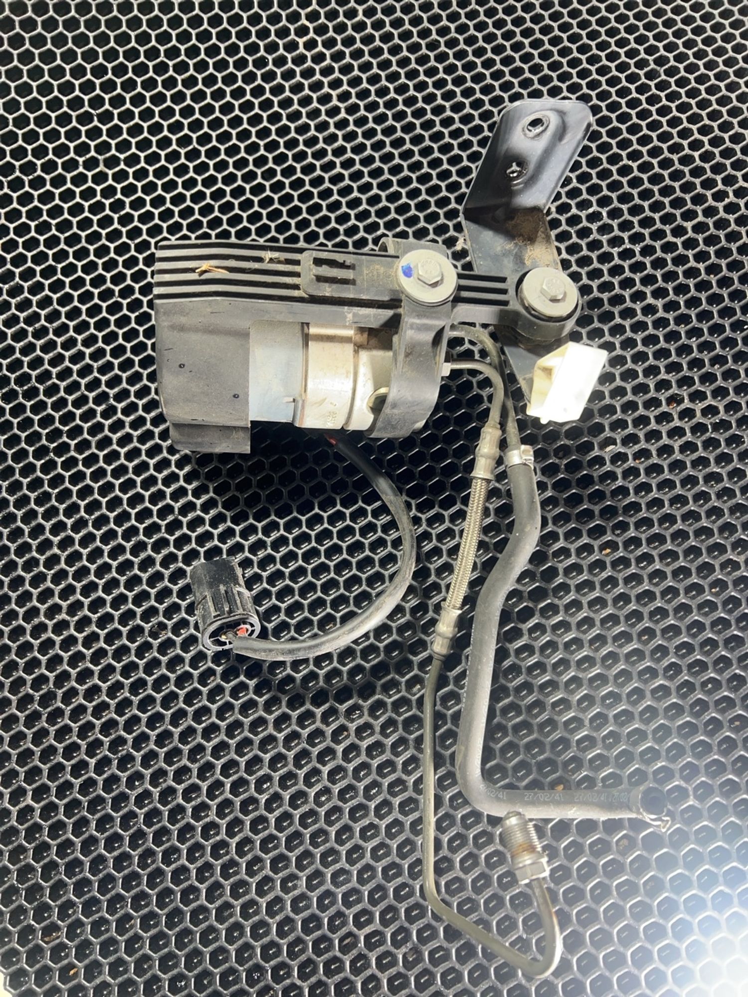 https://gcs.partsauto.market/rn-stockpro.appspot.com/thmbs/userImages/aa29cdc6c711a260495b66e7b9acbe69/part/6b4fa345-8b26-440b-9bcf-d08bfb83c3f8_1746892475210.jpg