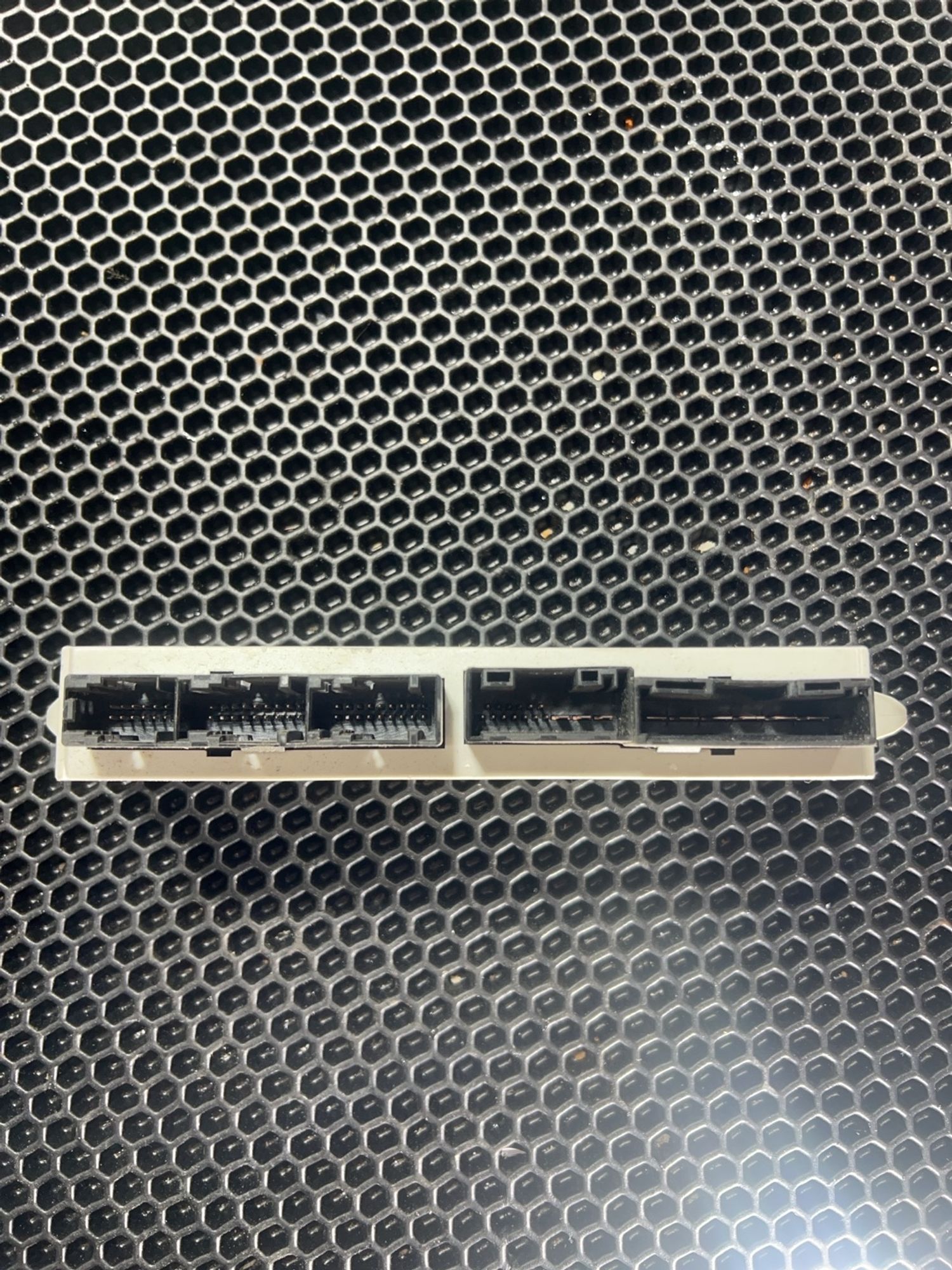 https://gcs.partsauto.market/rn-stockpro.appspot.com/thmbs/userImages/aa29cdc6c711a260495b66e7b9acbe69/part/77962a65-e03f-460f-8e04-069a727b0ba7_1746892225996.jpg