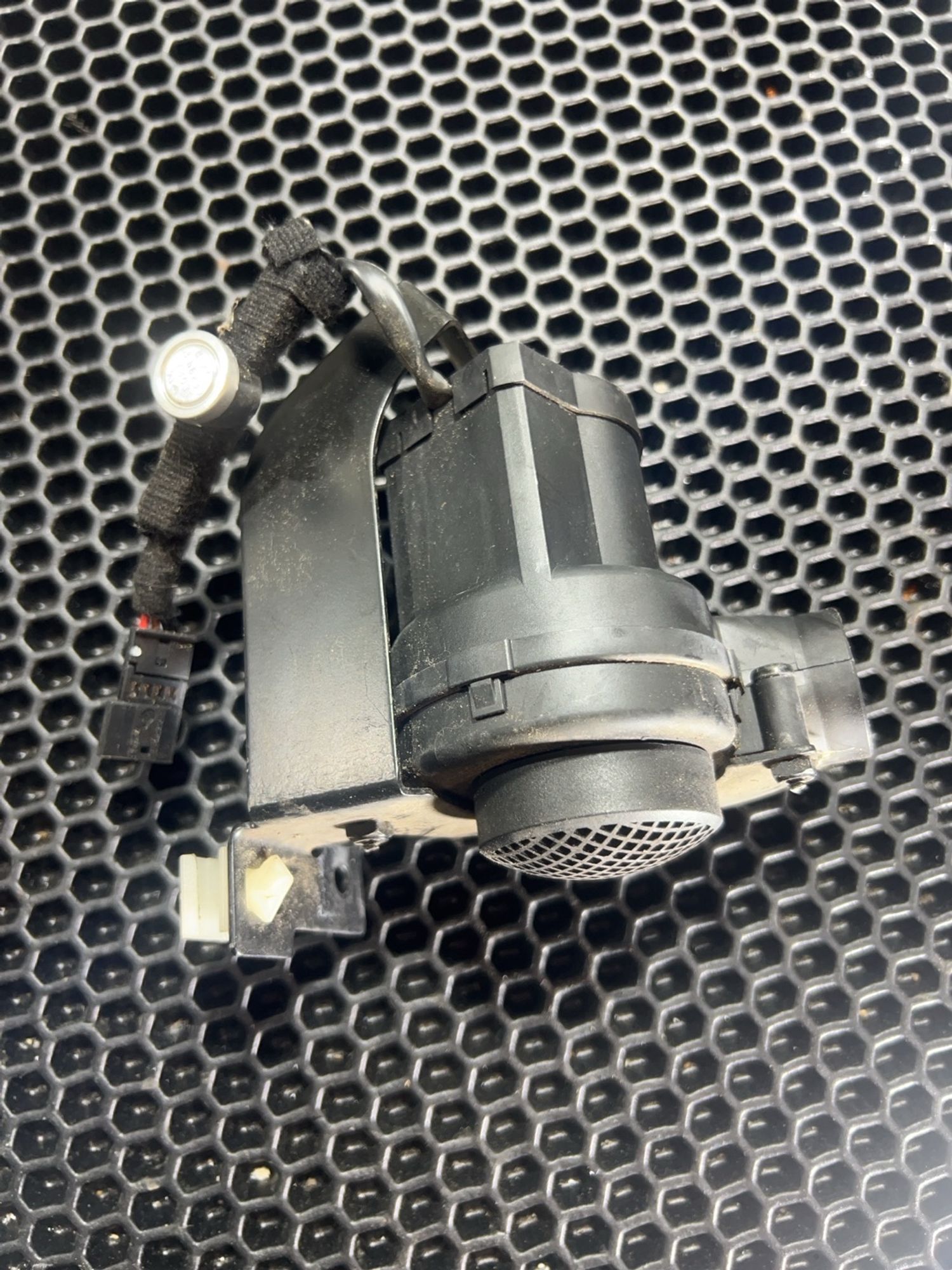 https://gcs.partsauto.market/rn-stockpro.appspot.com/thmbs/userImages/aa29cdc6c711a260495b66e7b9acbe69/part/c339231b-2a52-416d-9232-543775d704c9_1746890954521.jpg