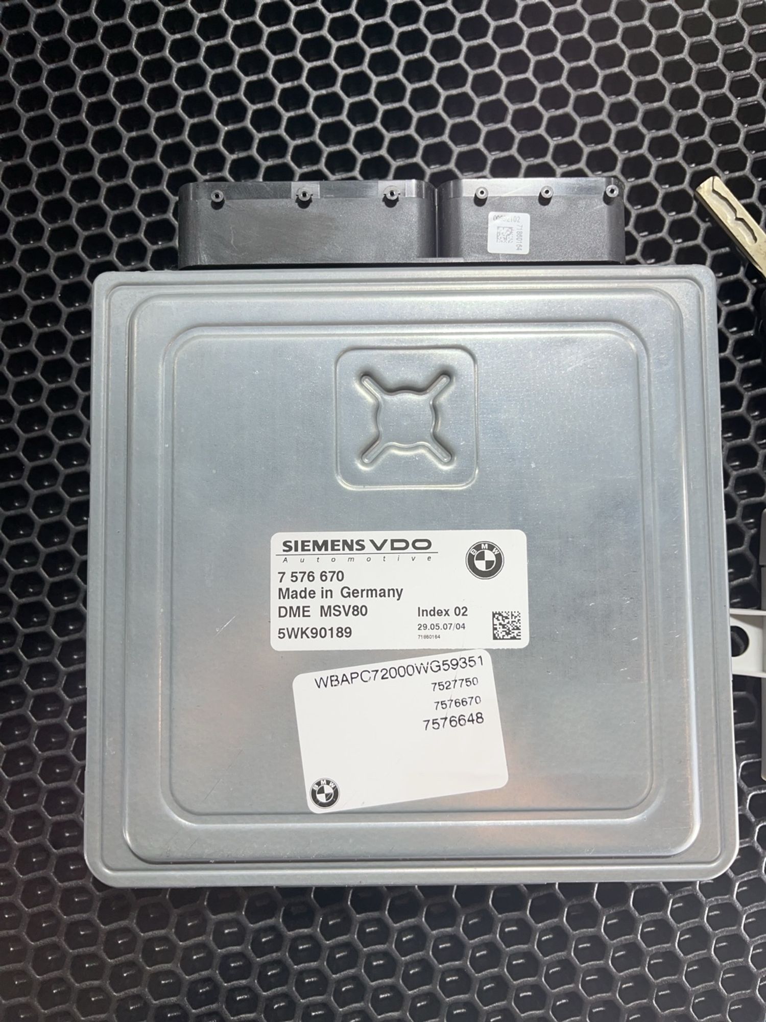 https://gcs.partsauto.market/rn-stockpro.appspot.com/thmbs/userImages/aa29cdc6c711a260495b66e7b9acbe69/part/df9558ce-241b-430c-859d-59c00c3da80a_1746883998253.jpg