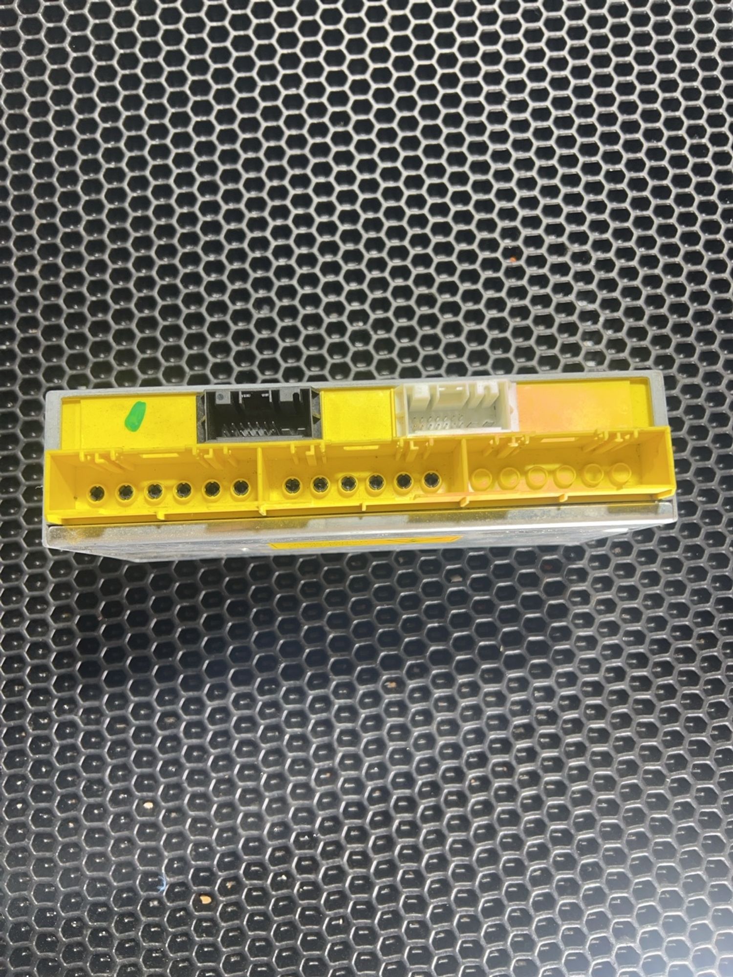 https://gcs.partsauto.market/rn-stockpro.appspot.com/thmbs/userImages/aa29cdc6c711a260495b66e7b9acbe69/part/ef8a4f8c-41d9-4c7b-9aa1-cc55db944511_1746889375720.jpg