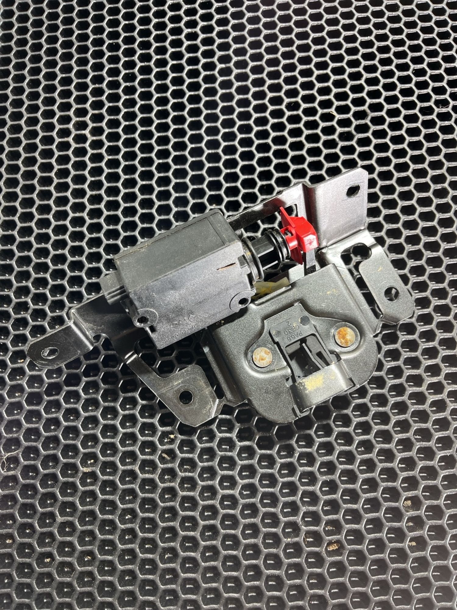 https://gcs.partsauto.market/rn-stockpro.appspot.com/thmbs/userImages/aa29cdc6c711a260495b66e7b9acbe69/part/f77c7208-0b7b-443a-9839-059ce36d31bc_1746886614489.jpg