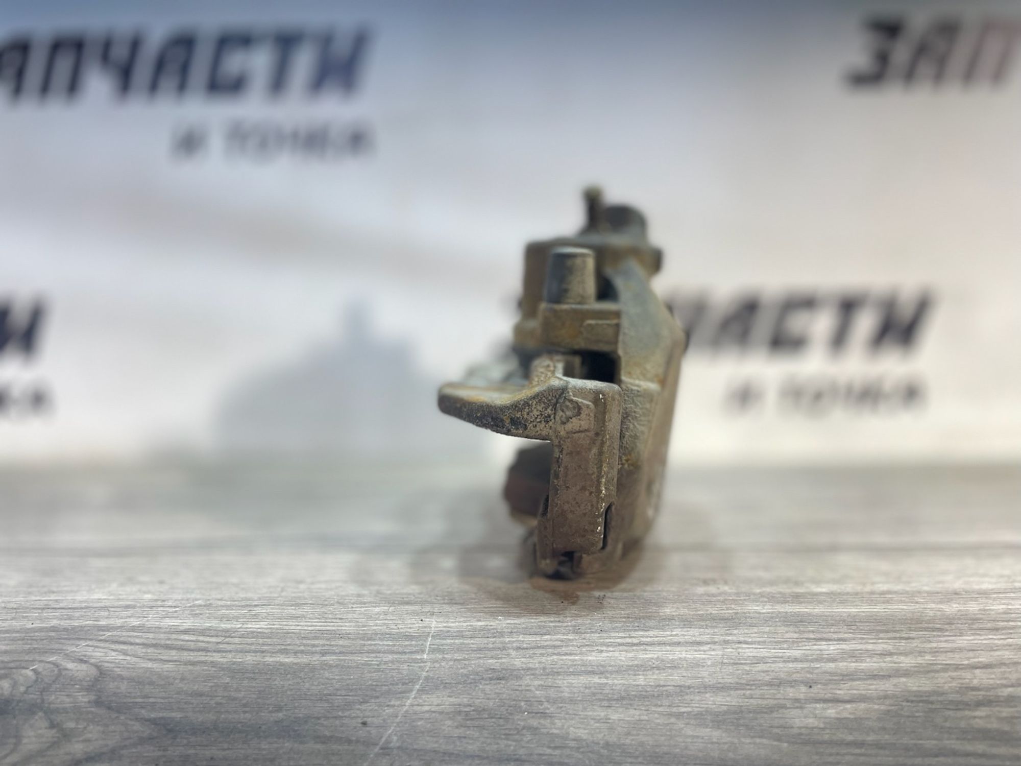 https://gcs.partsauto.market/rn-stockpro.appspot.com/thmbs/userImages/afb38d96ab8c9795ecac00e406b21163/part/13718a36-269d-4533-be2f-ab8f444c4b8e_1747221061856.jpg