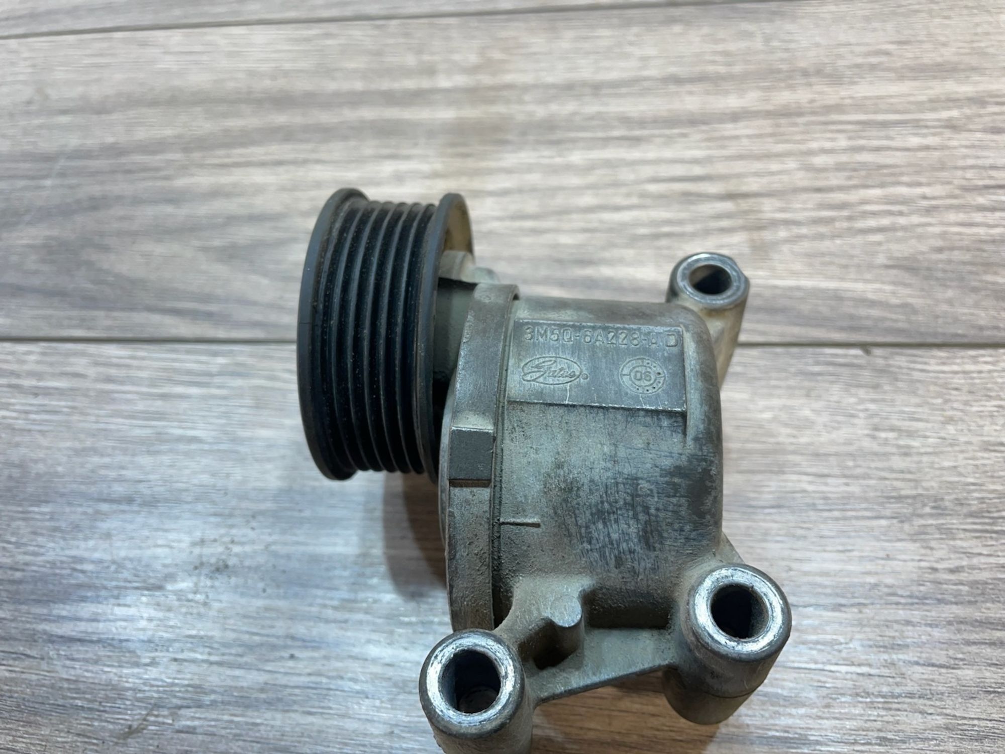 https://gcs.partsauto.market/rn-stockpro.appspot.com/thmbs/userImages/afb38d96ab8c9795ecac00e406b21163/part/1c447b48-cf06-486d-84a3-48d7ed478cb2_1747128858246.jpg