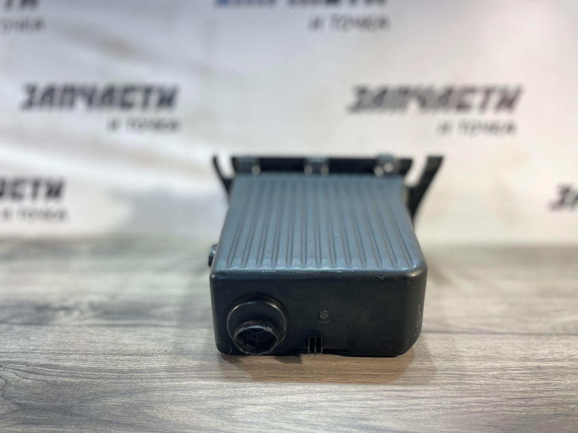 https://gcs.partsauto.market/rn-stockpro.appspot.com/thmbs/userImages/afb38d96ab8c9795ecac00e406b21163/part/54662926-6650-4bdb-8c81-72e59f1774d5_1747043057371.jpg