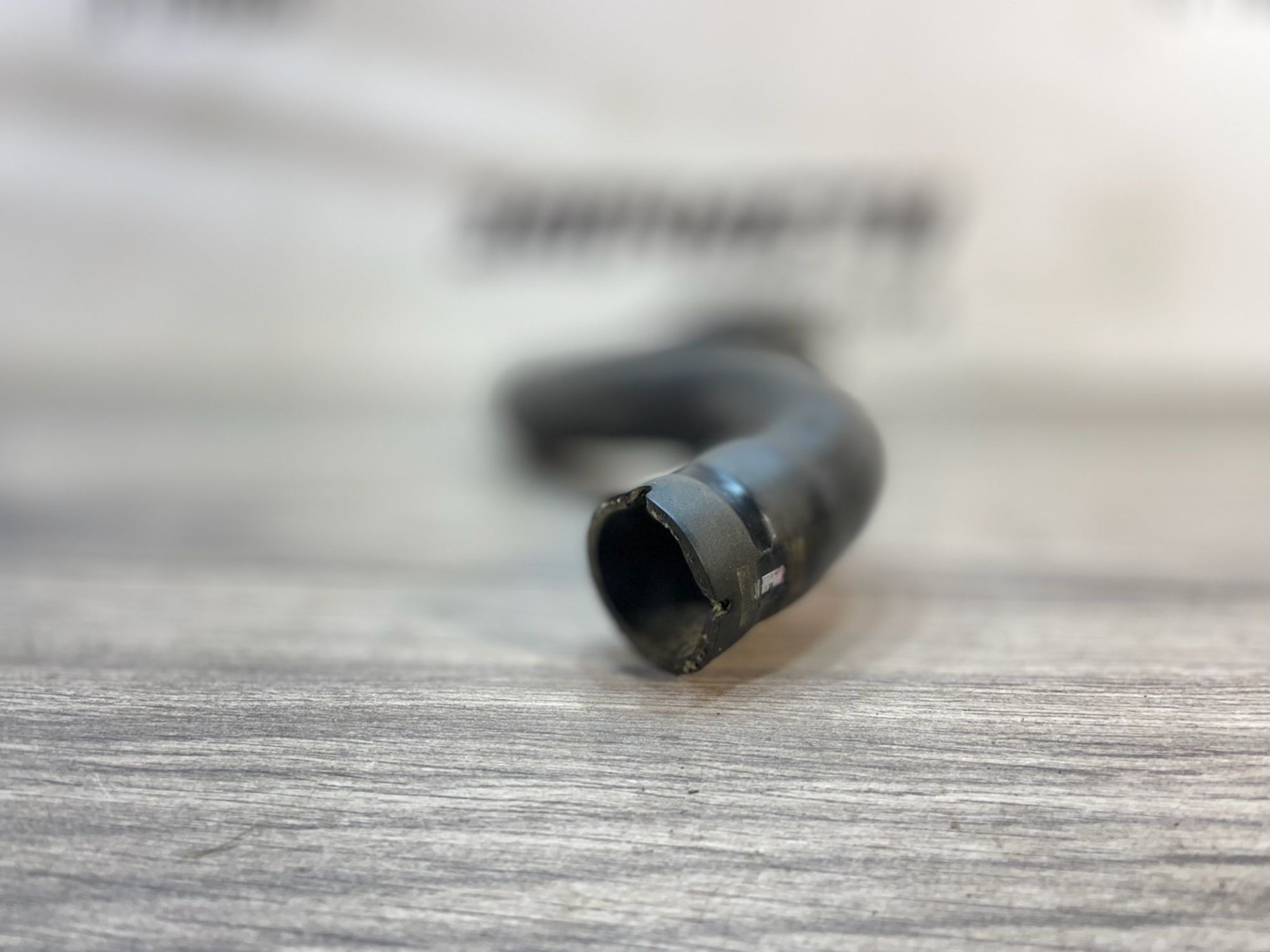 https://gcs.partsauto.market/rn-stockpro.appspot.com/thmbs/userImages/afb38d96ab8c9795ecac00e406b21163/part/56ff44fa-71c1-4b1d-ad20-e8565a456ad0_1747129454429.jpg