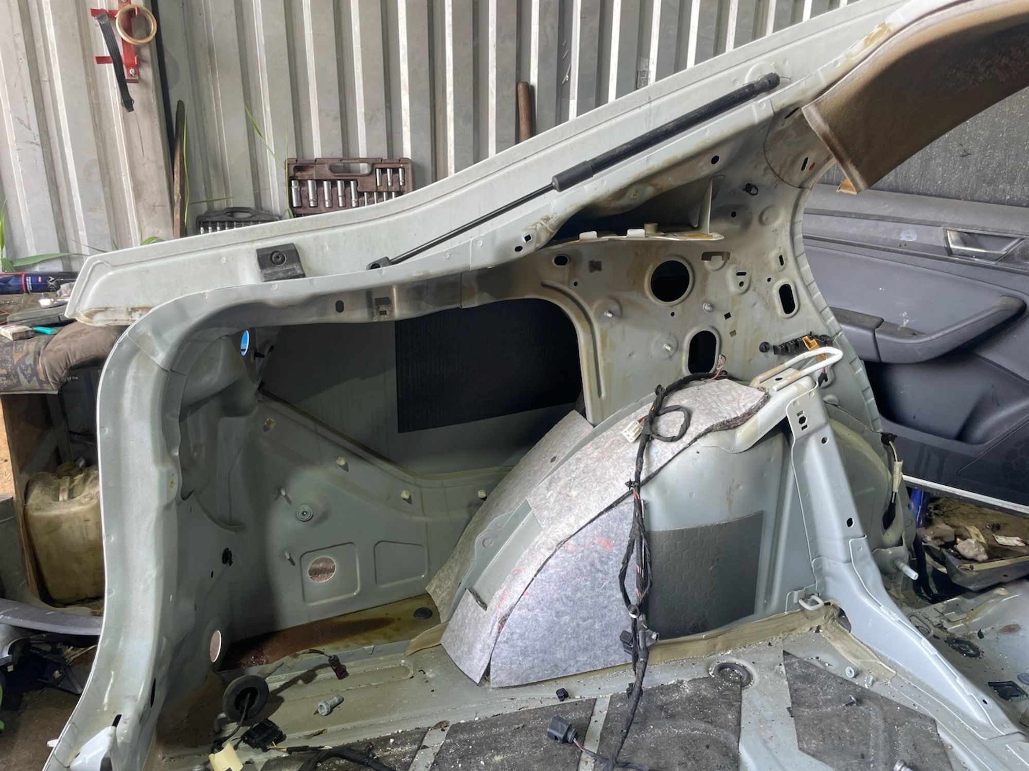 https://gcs.partsauto.market/rn-stockpro.appspot.com/thmbs/userImages/afb38d96ab8c9795ecac00e406b21163/part/640b3616-a793-4794-8e1d-a95099dc489a_1748249651566.jpg