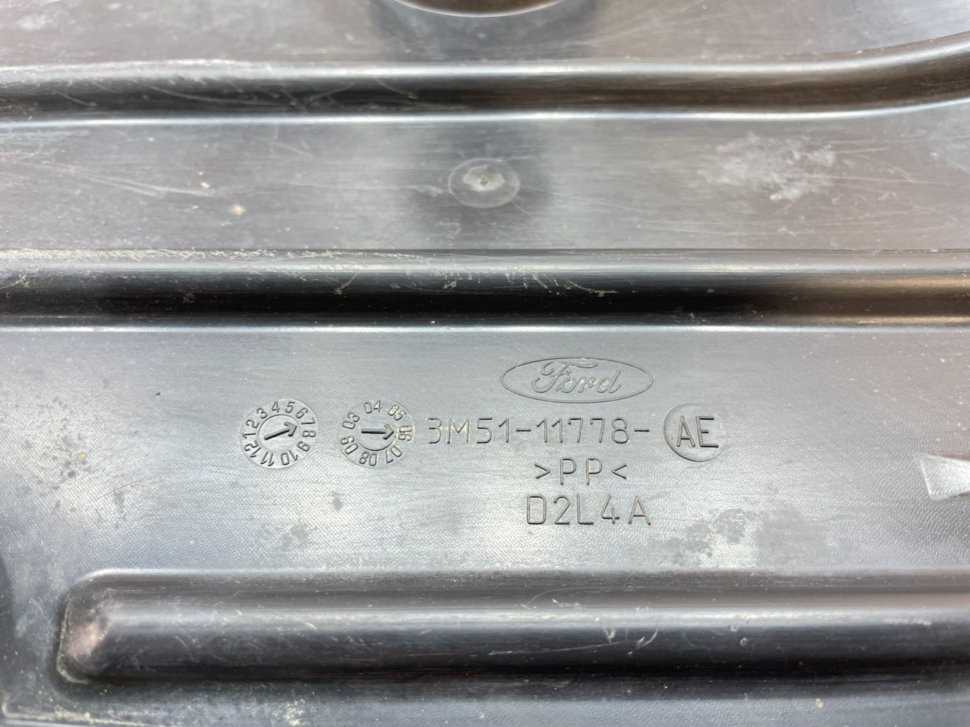 https://gcs.partsauto.market/rn-stockpro.appspot.com/thmbs/userImages/afb38d96ab8c9795ecac00e406b21163/part/6f22f493-37ae-4abf-a4b1-efd9e40772a1_1747043519140.jpg