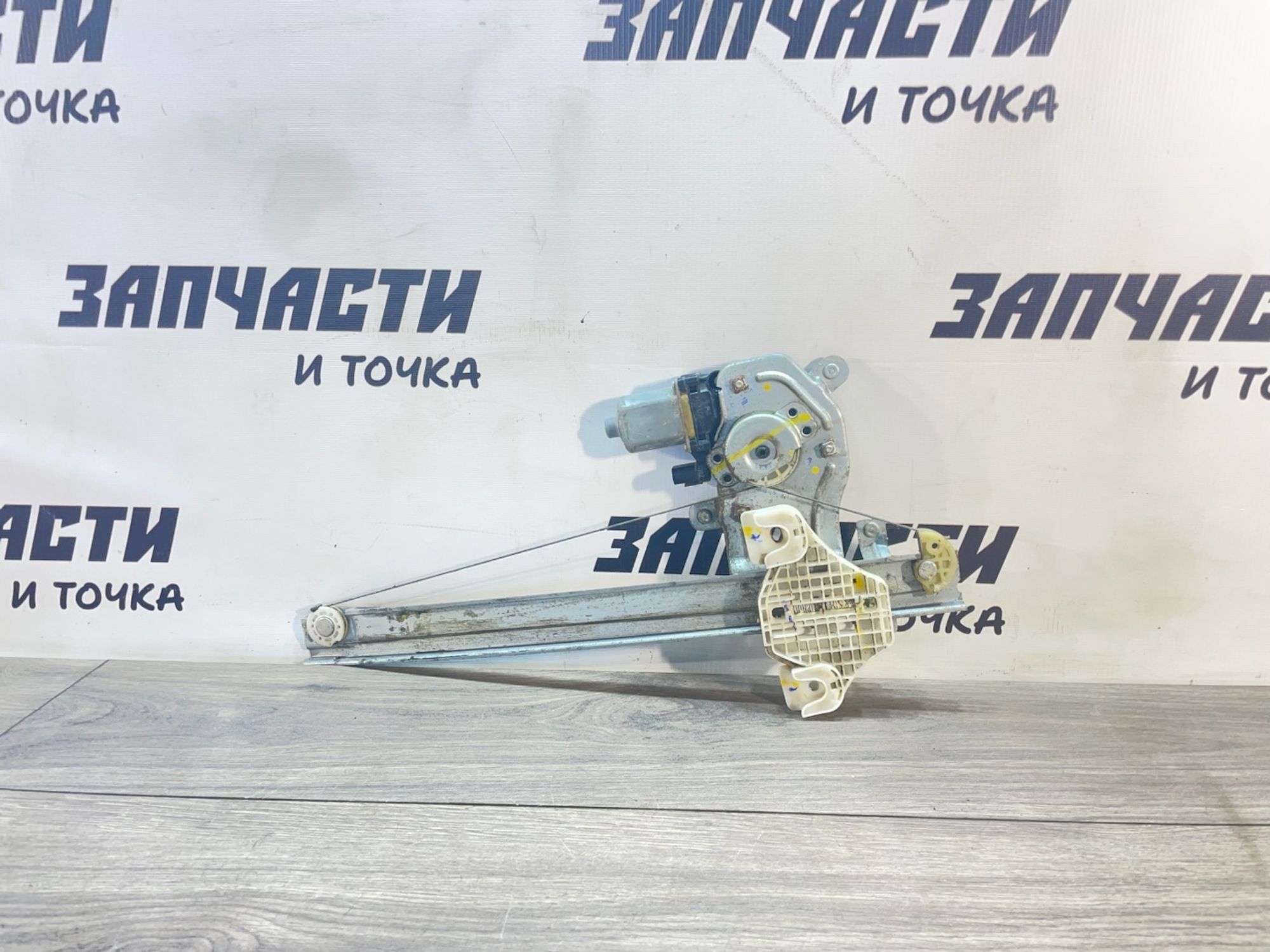Стеклоподъемник задней левой двери Hyundai Cret...