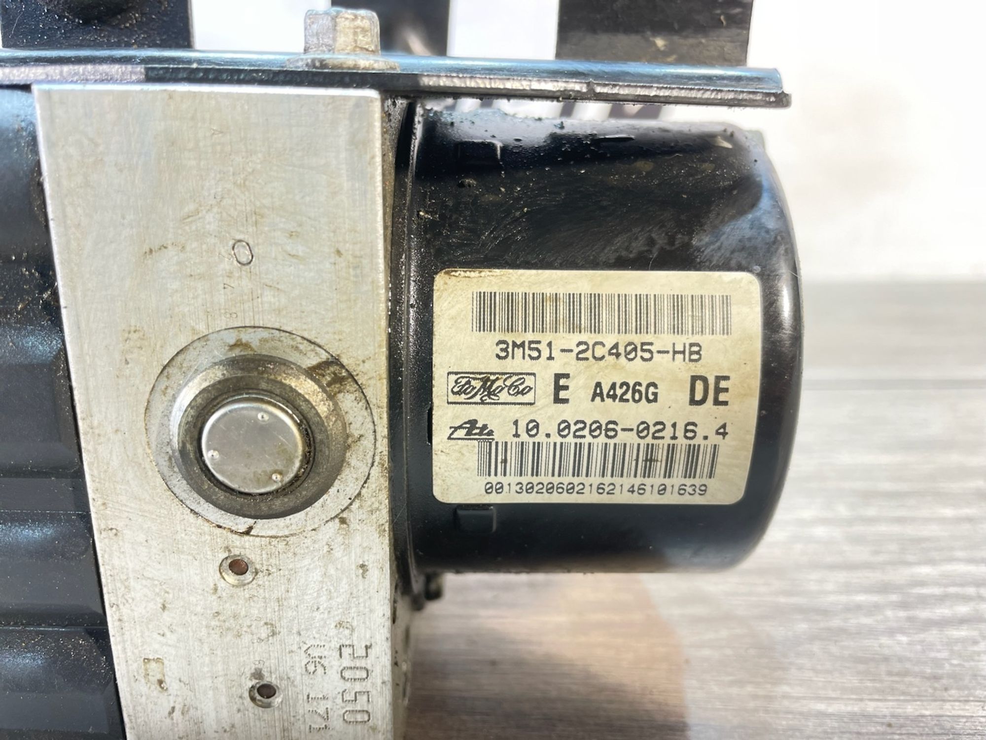 https://gcs.partsauto.market/rn-stockpro.appspot.com/thmbs/userImages/afb38d96ab8c9795ecac00e406b21163/part/990df394-82f6-43e6-b6e3-d34d435cf0ef_1747045389834.jpg