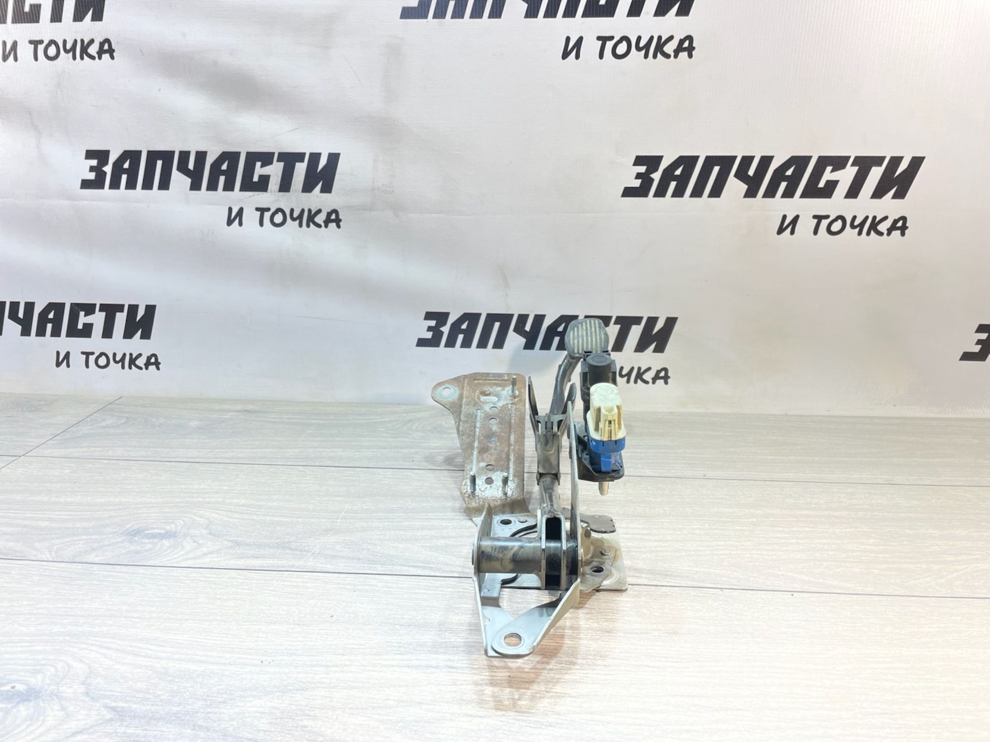 https://gcs.partsauto.market/rn-stockpro.appspot.com/thmbs/userImages/afb38d96ab8c9795ecac00e406b21163/part/bd8cf853-2c11-45b2-8525-b31cbce45ffa_1747045090482.jpg